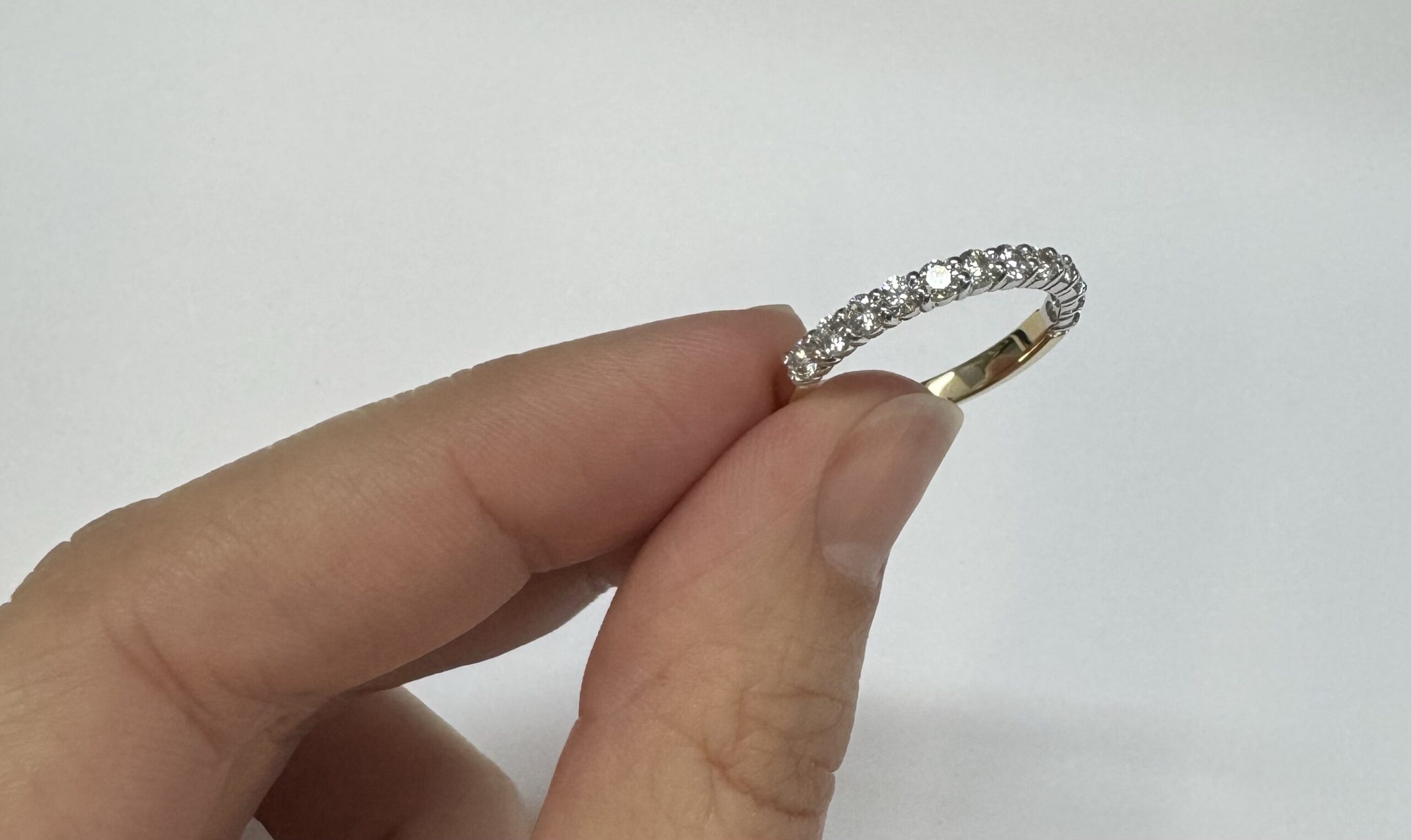 14k Yellow & White Gold 12 Stone Genuine .69 Cttw Round Brilliant Cut Diamond Shared Prong Set Wedding Band - Image 7