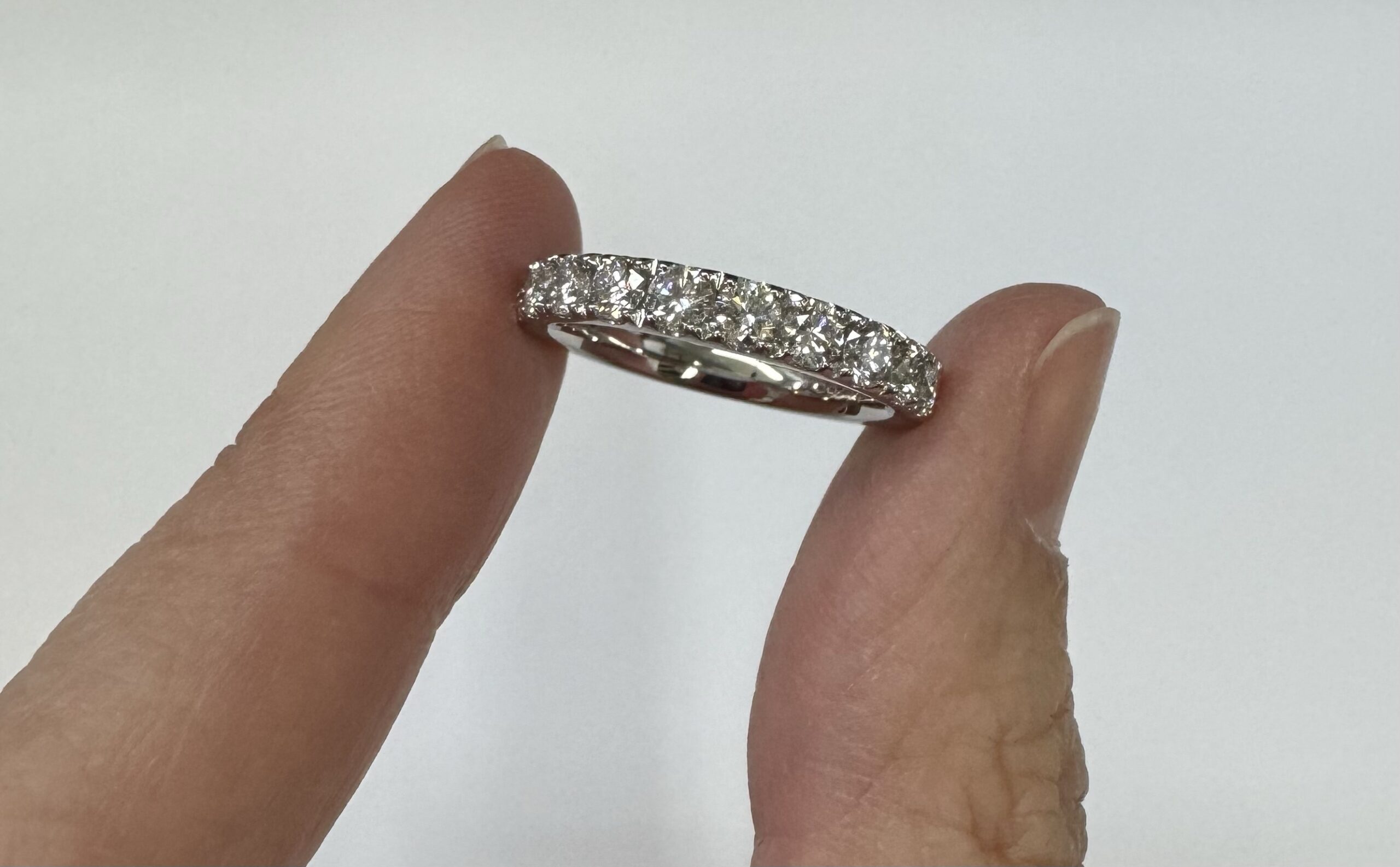 Platinum Genuine .96 Cttw Round Brilliant Cut Diamond Band - Image 9