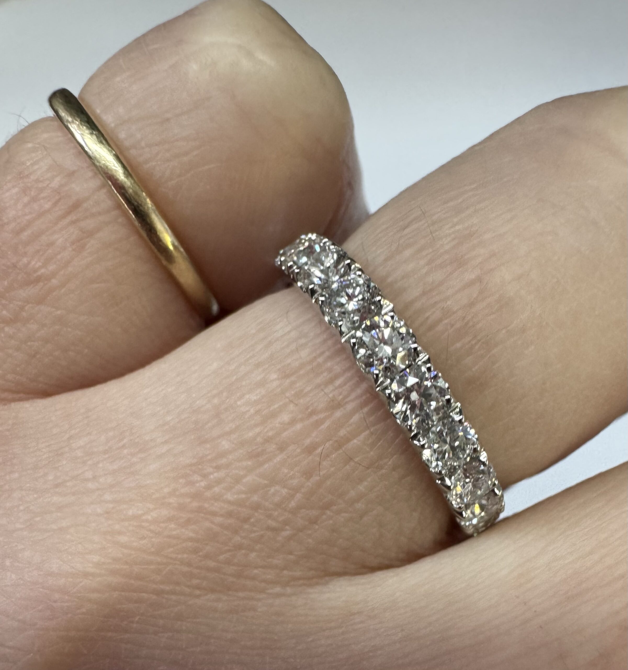 Platinum Genuine .96 Cttw Round Brilliant Cut Diamond Band - Image 20