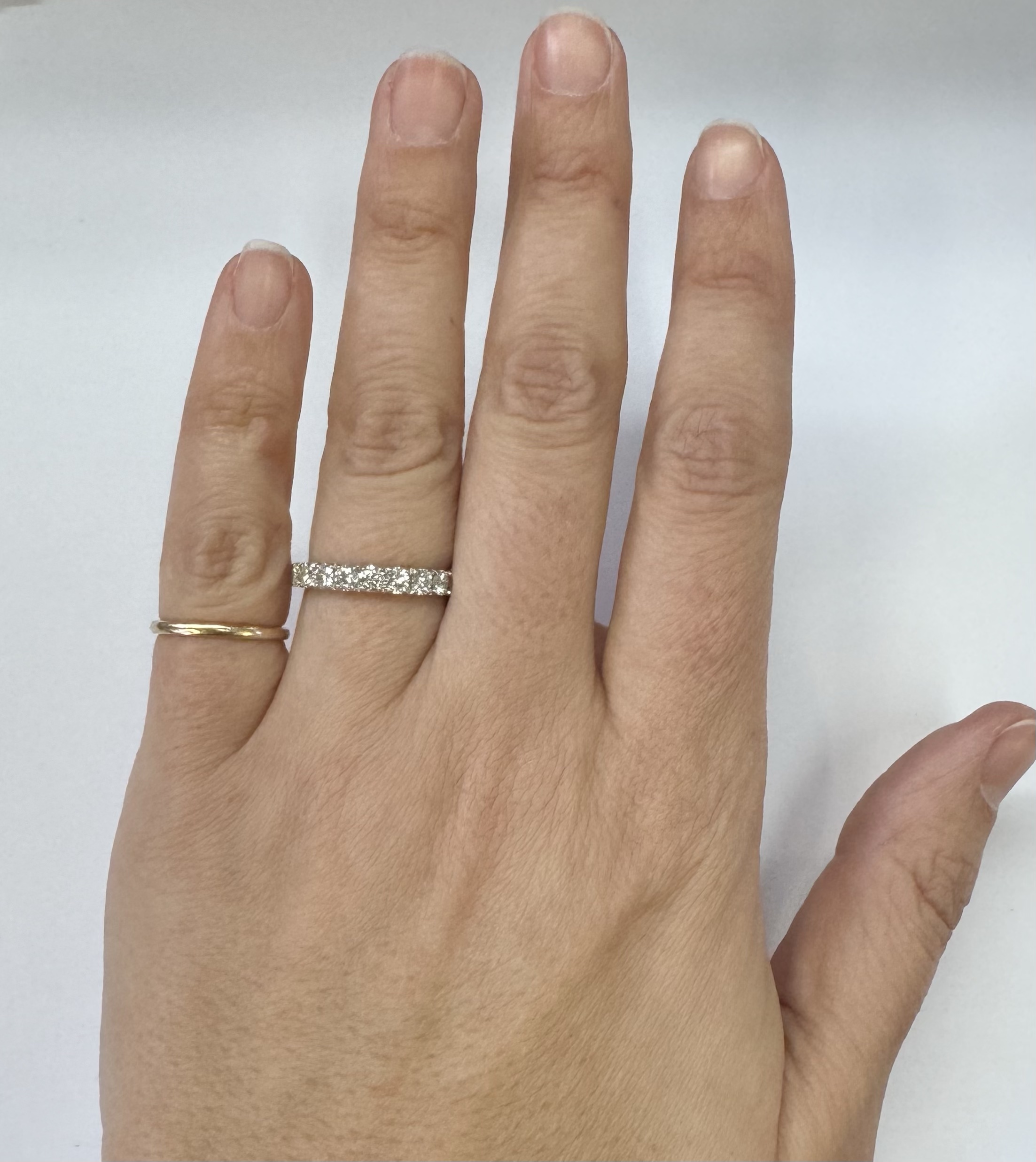 Platinum Genuine .96 Cttw Round Brilliant Cut Diamond Band - Image 32