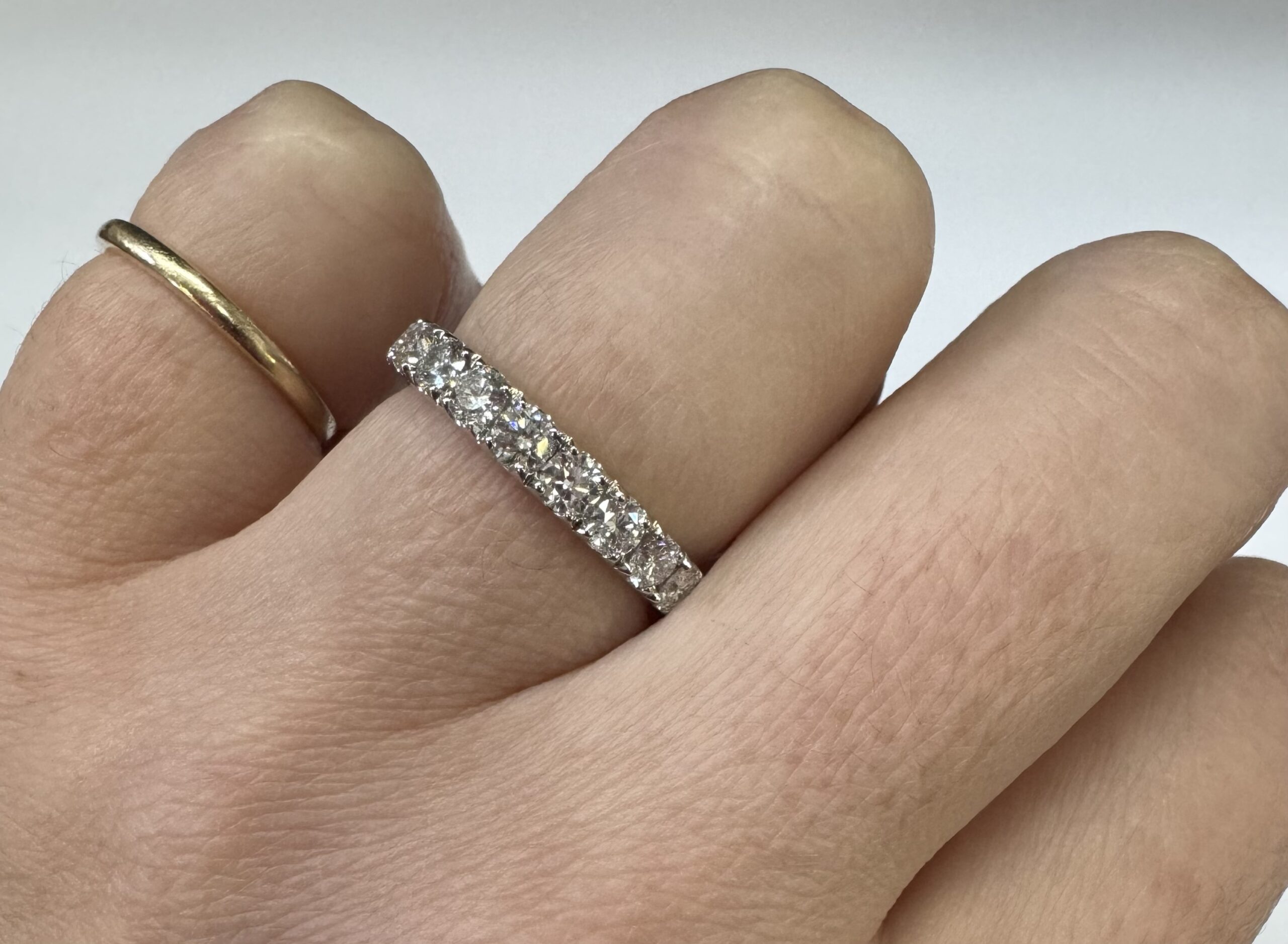 Platinum Genuine .96 Cttw Round Brilliant Cut Diamond Band - Image 34