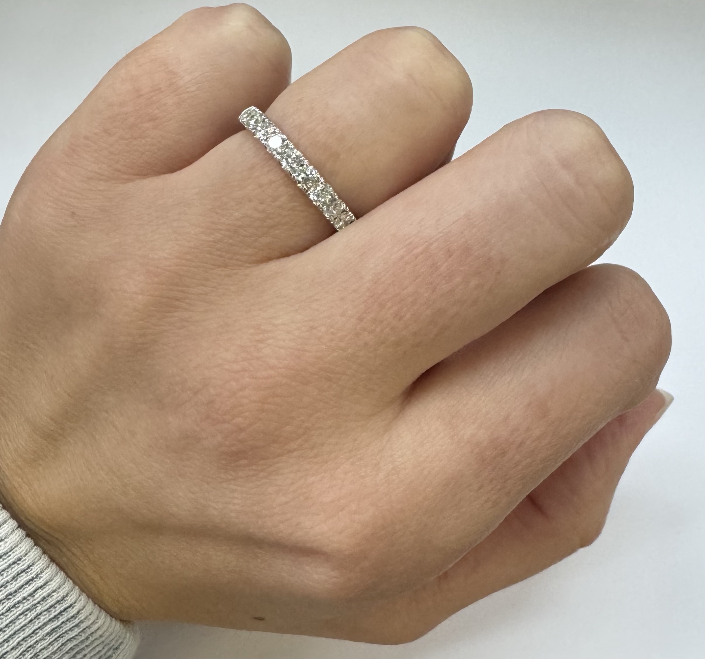 14k White Gold 11 Stone Genuine 3/4 Cttw Round Brilliant Cut Diamond Low-Profile Band - Image 16