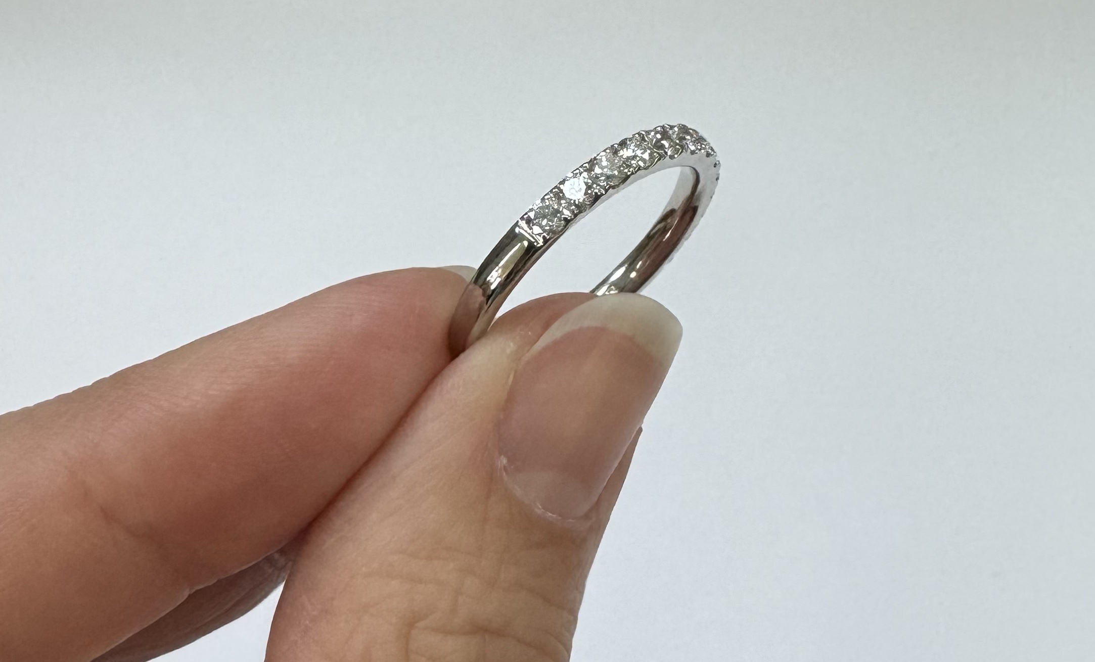 Platinum 13 Stone 1/2 Cttw Round Brilliant Cut Diamond Shared Prong Band - Image 15