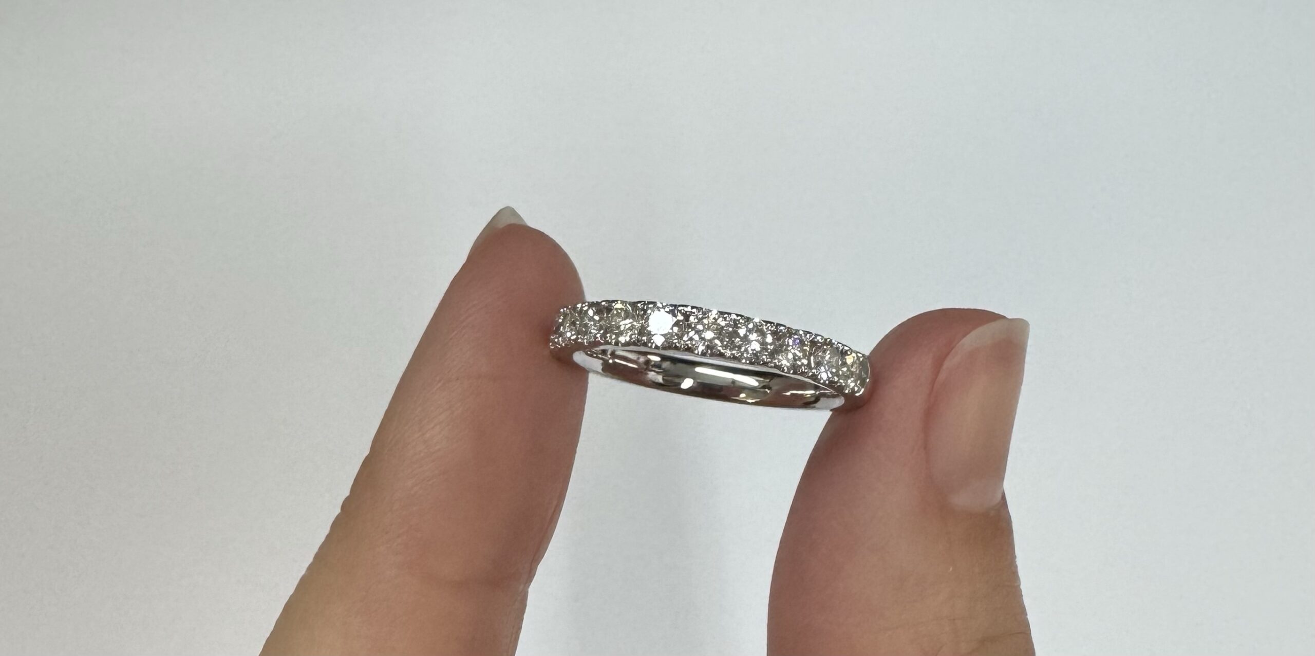 14k White Gold 11 Stone Genuine 3/4 Cttw Round Brilliant Cut Diamond Low-Profile Band - Image 17