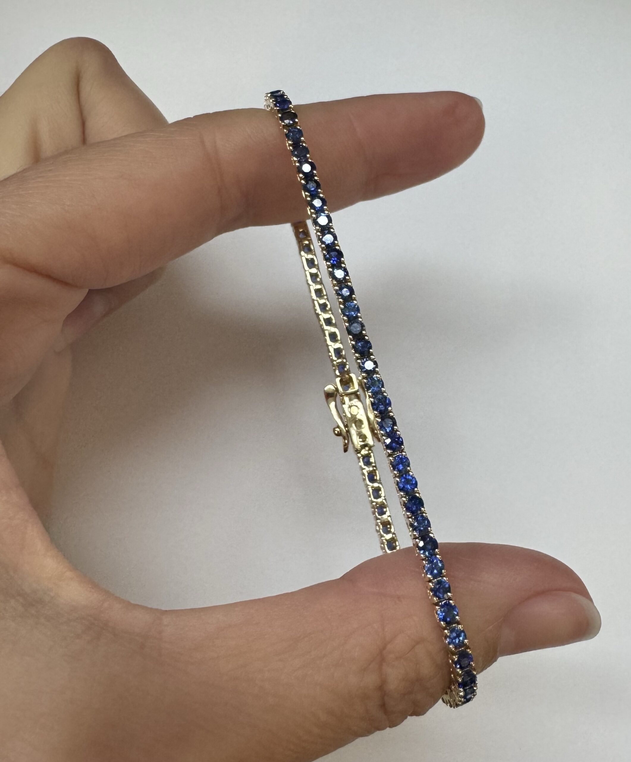 14k Yellow Gold Genuine 4.40 Cttw Sapphire Tennis Bracelet - Image 15