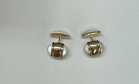18k Yellow Gold And Genuine Mother of Pearl Cufflinks