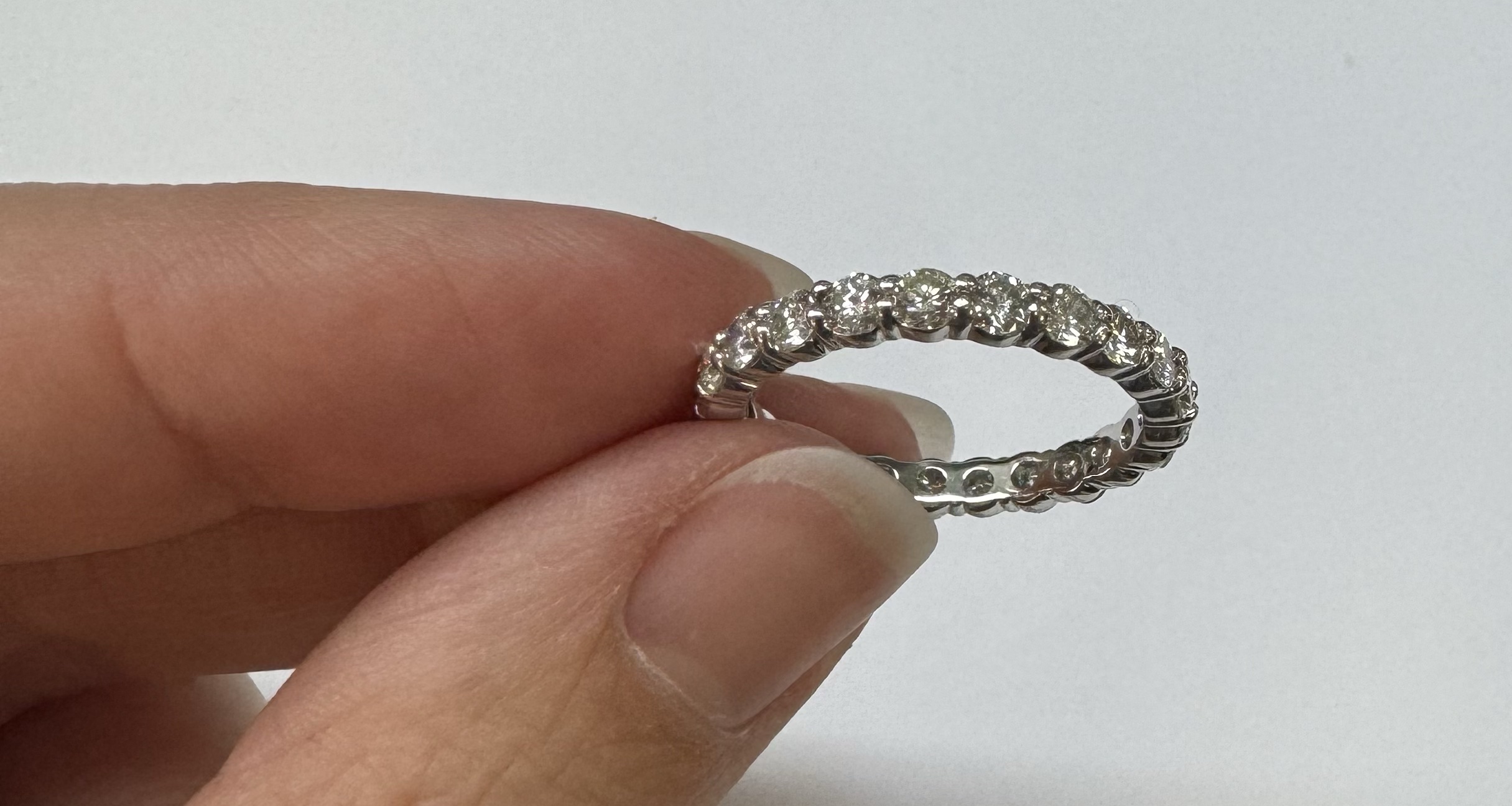 14k White Gold 23 Stone Genuine Natural 1.56 Cttw Round Brilliant Cut Diamond Eternity Band - Image 9