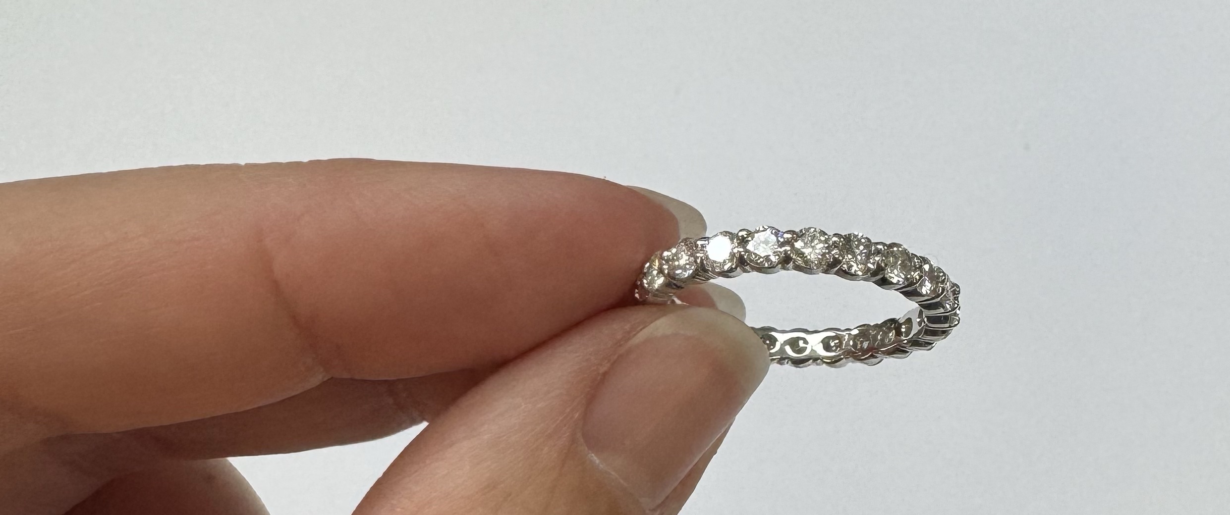 14k White Gold 23 Stone Genuine Natural 1.56 Cttw Round Brilliant Cut Diamond Eternity Band - Image 5