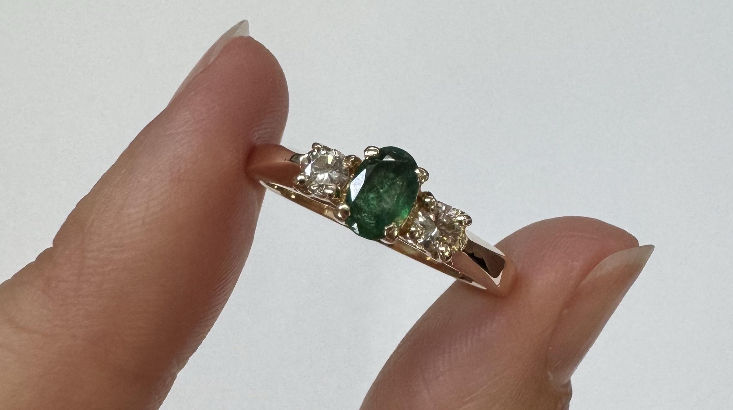 14k Yellow Gold 6 X 4 MM Emerald & Diamond Ring