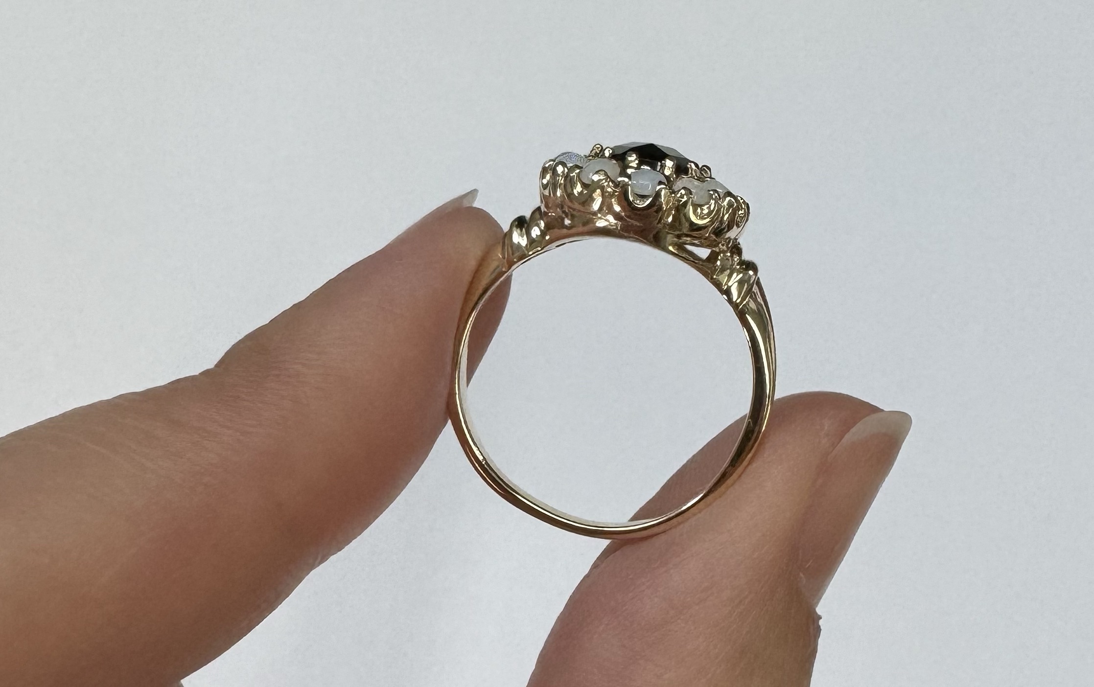 Antique 14k Yellow Gold Genuine Garnet & Diamond Cluster Ring - Image 6