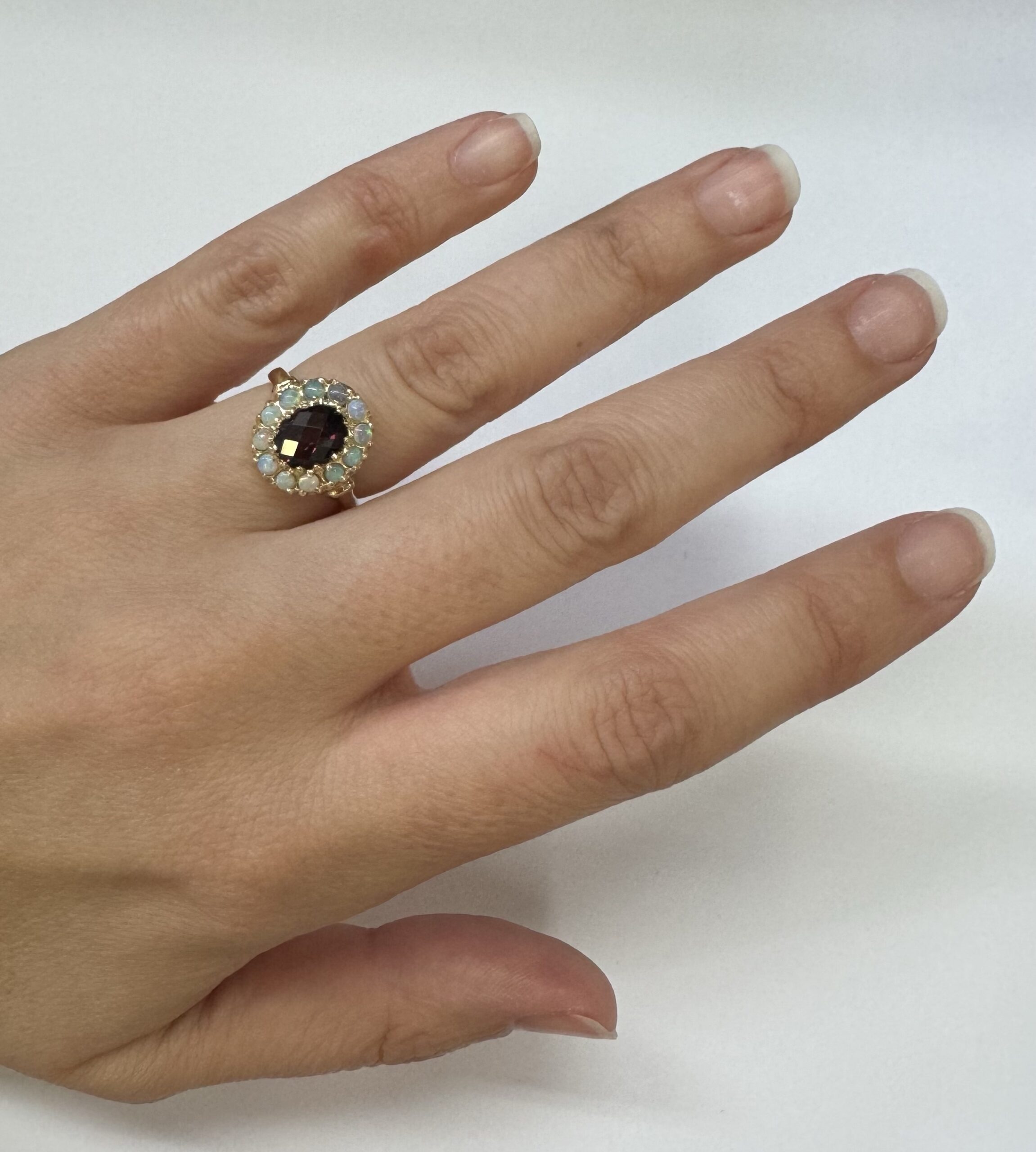 Antique 14k Yellow Gold Genuine Garnet & Diamond Cluster Ring - Image 5