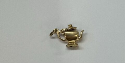 Vintage 14k Yellow Gold Genie Lamp Charm