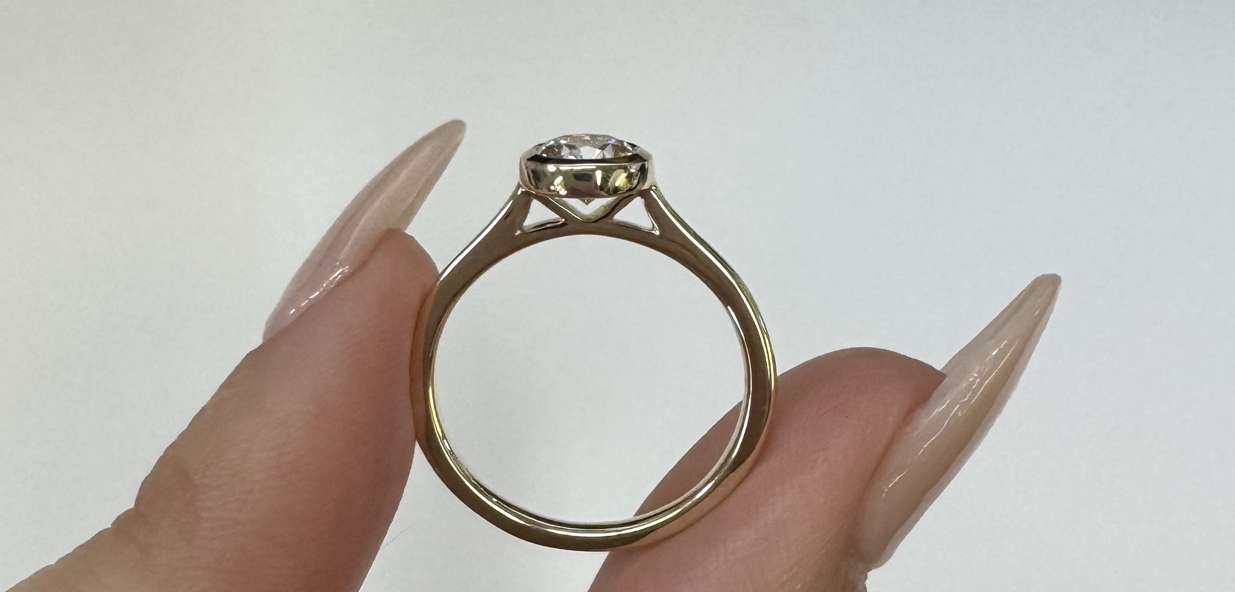 14k Yellow Gold Genuine Lab Grown .77 Cttw Round Brilliant Cut Diamond Bezel Ring - Image 11