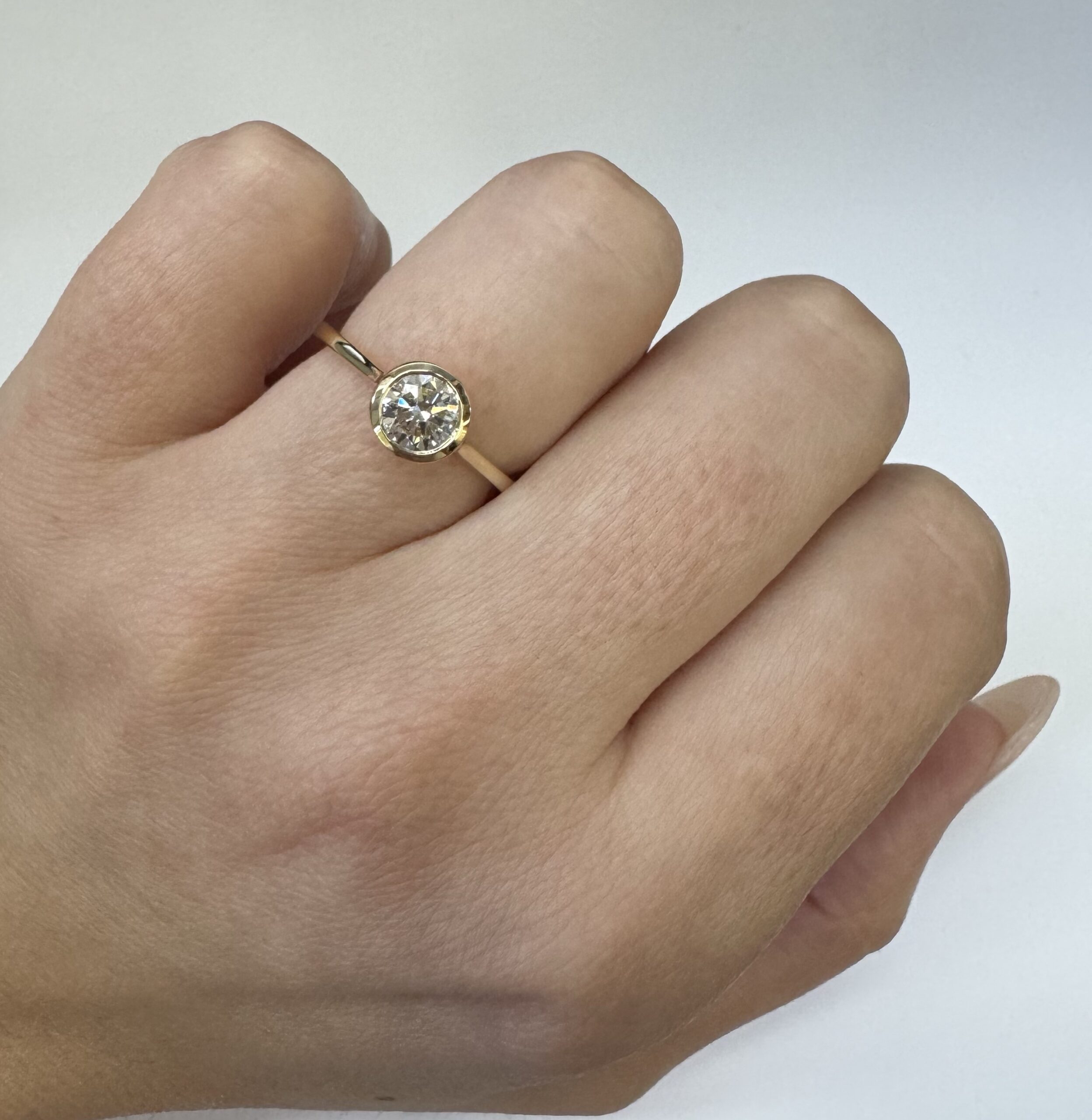 14k Yellow Gold Genuine Lab Grown .77 Cttw Round Brilliant Cut Diamond Bezel Ring - Image 23