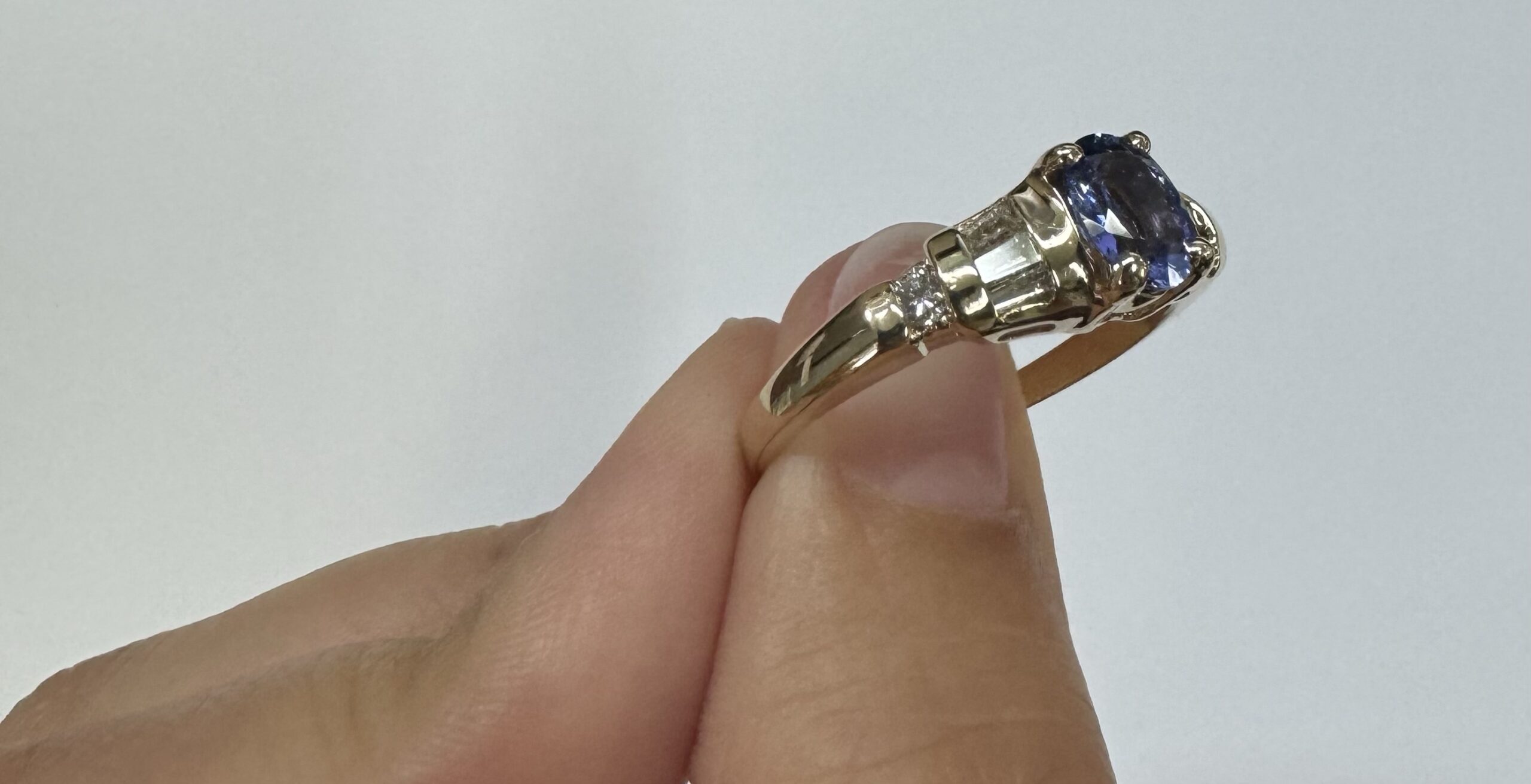 14k Yellow Gold 3/4 Ct Tanzanite & .45 Cttw Genuine Diamond Ring - Image 3