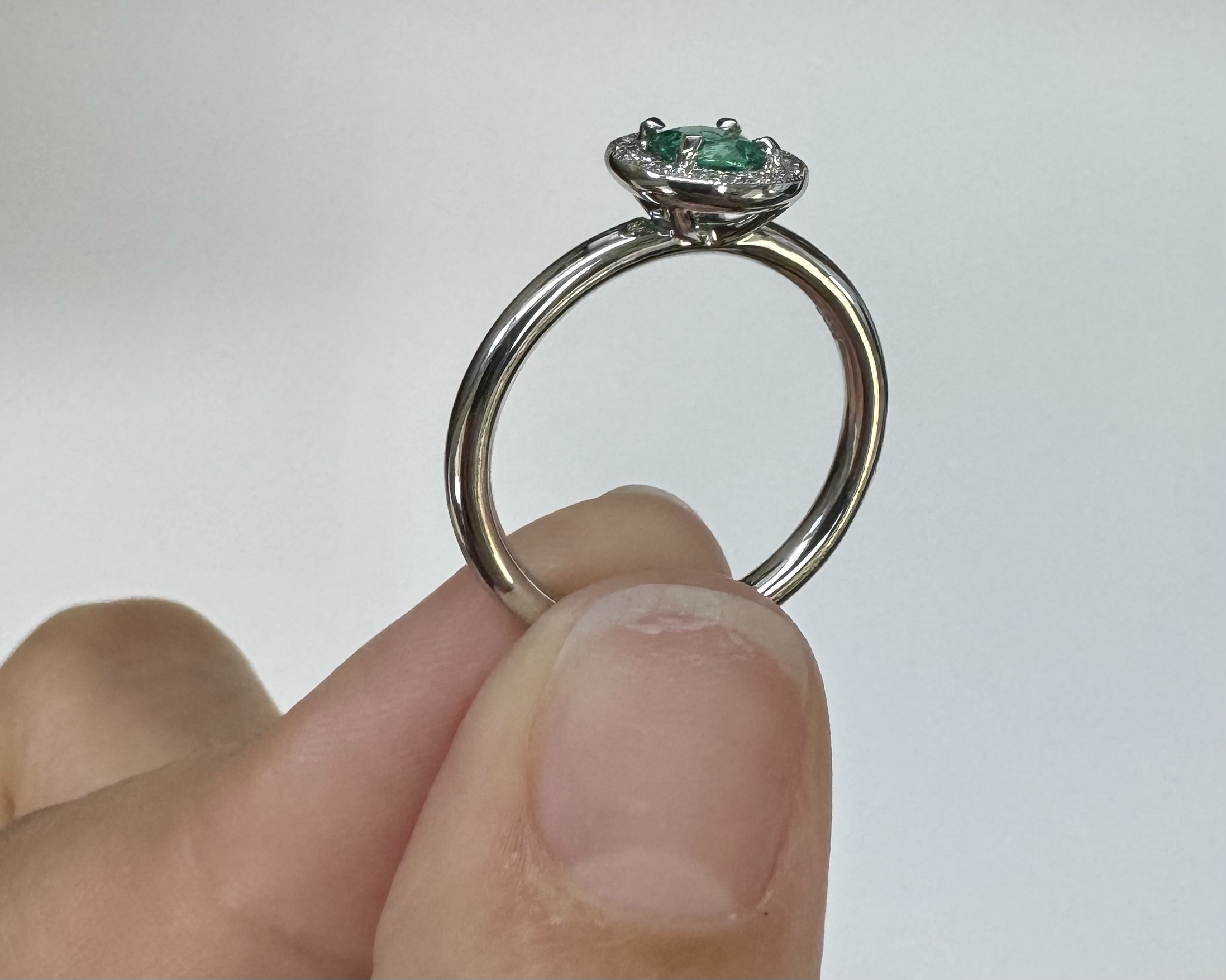 14k White Gold Genuine .55 Cttw Emerald & Diamond Halo Ring - Image 36