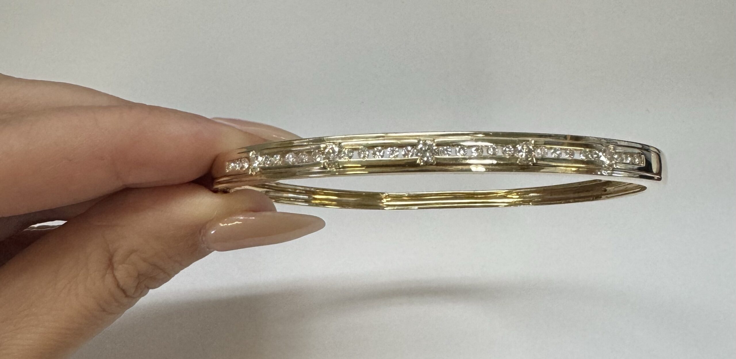 14k Yellow Gold Channel Set 1 Cttw Round Brilliant Cut Diamond Bangle Bracelet - Image 8