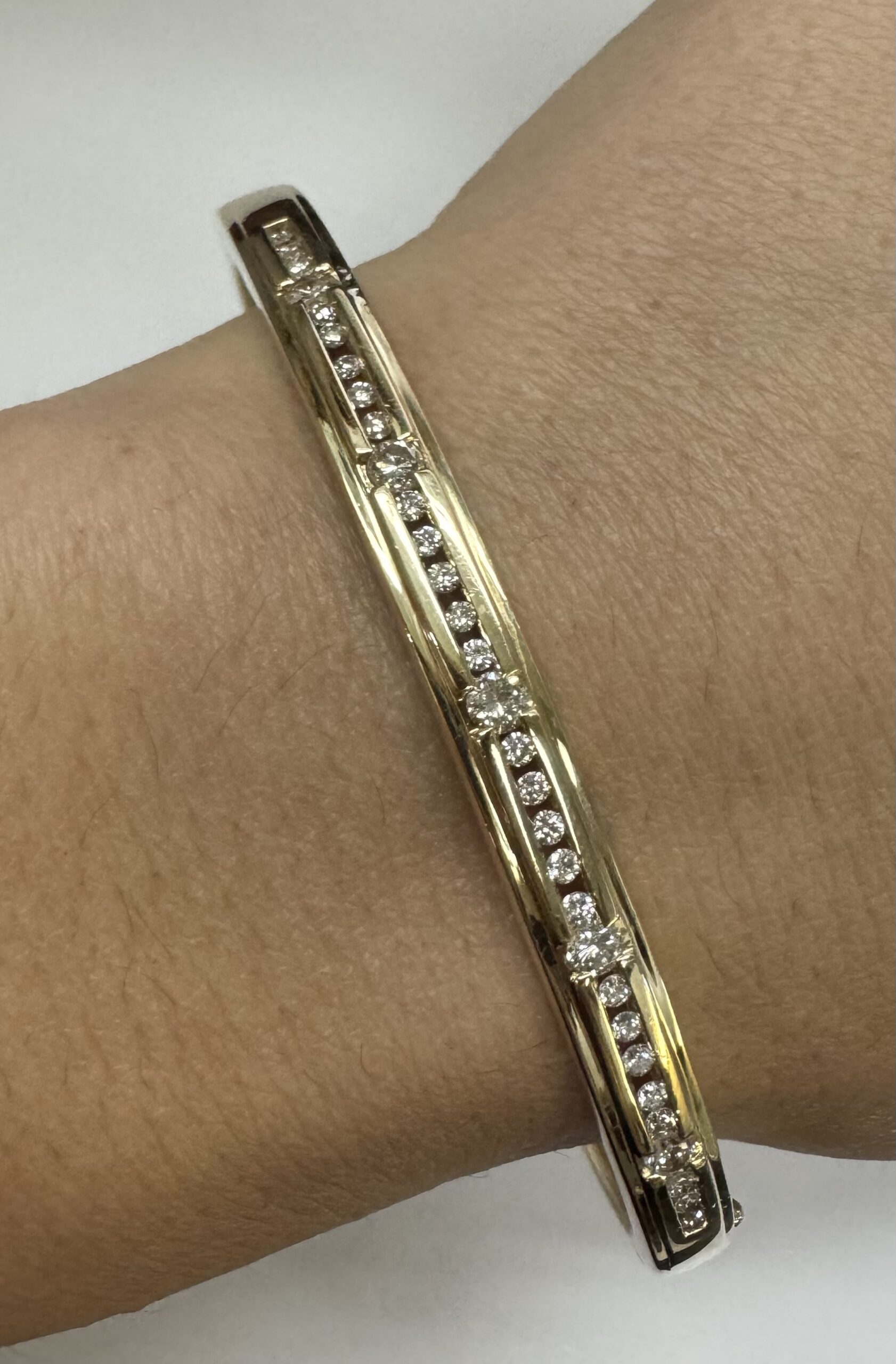 14k Yellow Gold Channel Set 1 Cttw Round Brilliant Cut Diamond Bangle Bracelet - Image 15