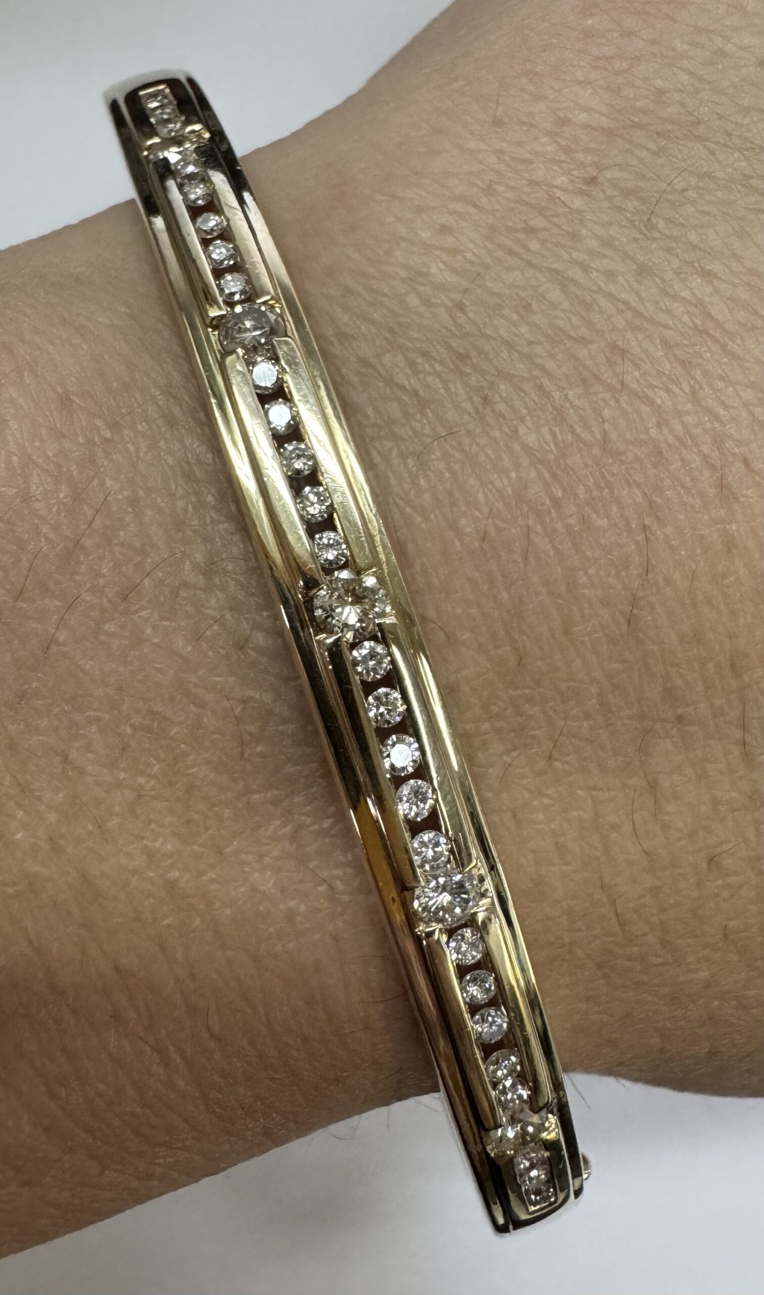 14k Yellow Gold Channel Set 1 Cttw Round Brilliant Cut Diamond Bangle Bracelet - Image 22