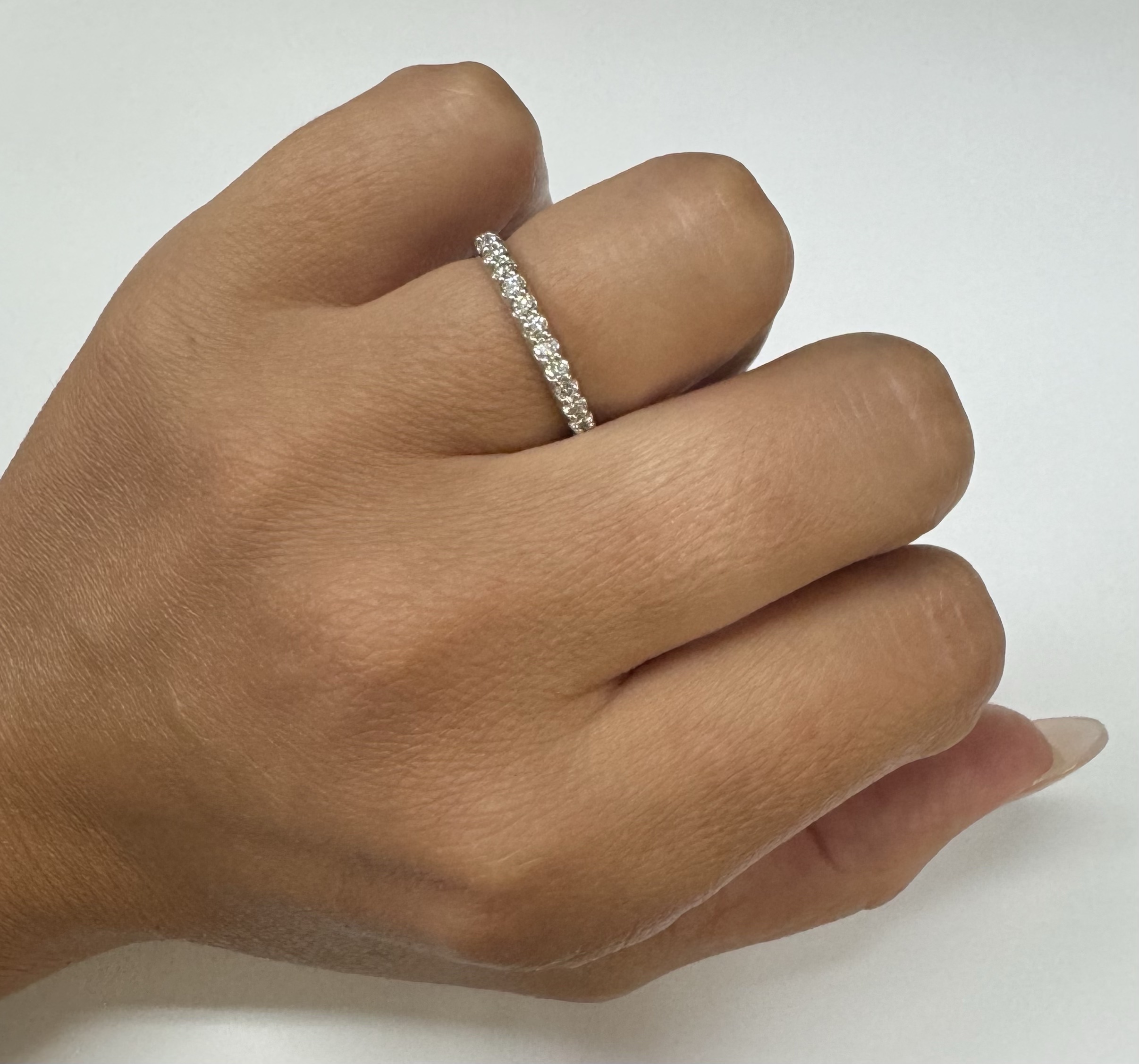 14k White Gold 13 Stone Genuine .34 Cttw Round Brilliant Cut Diamond Shared Prong Band - Image 17