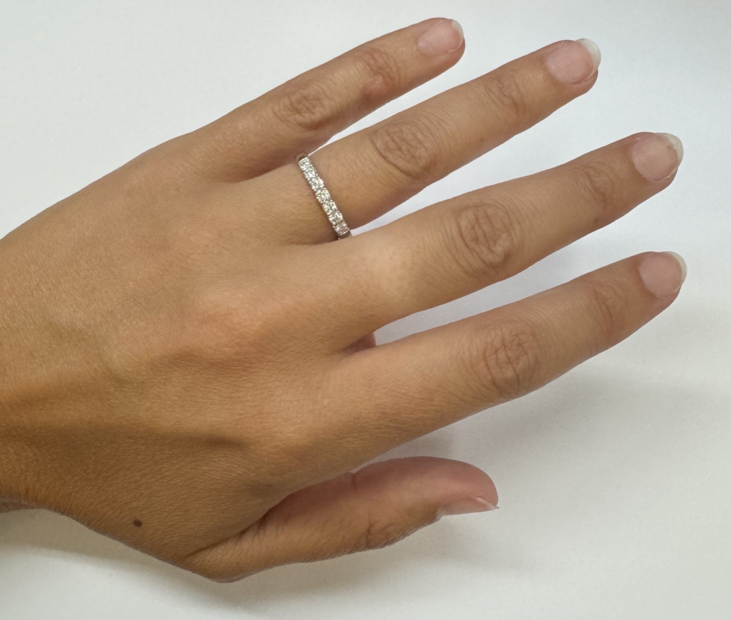 14k White Gold 9 Stone Shared Prong Genuine .42 Cttw Diamond Band - Image 14