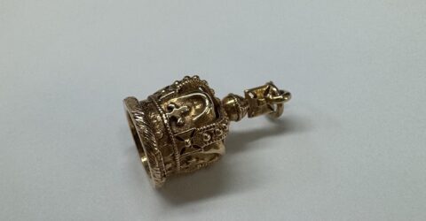 Vintage 14k Yellow Gold British Crown Charm