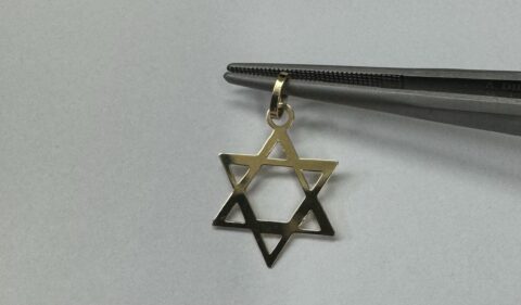 14k Yellow Gold Delicate Star Of David Pendant