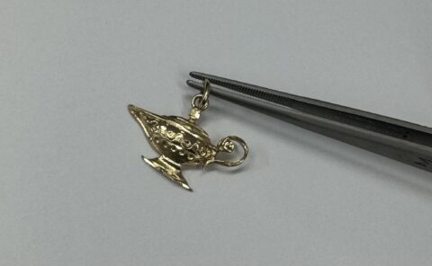 14k Yellow Gold Genie Lamp Charm