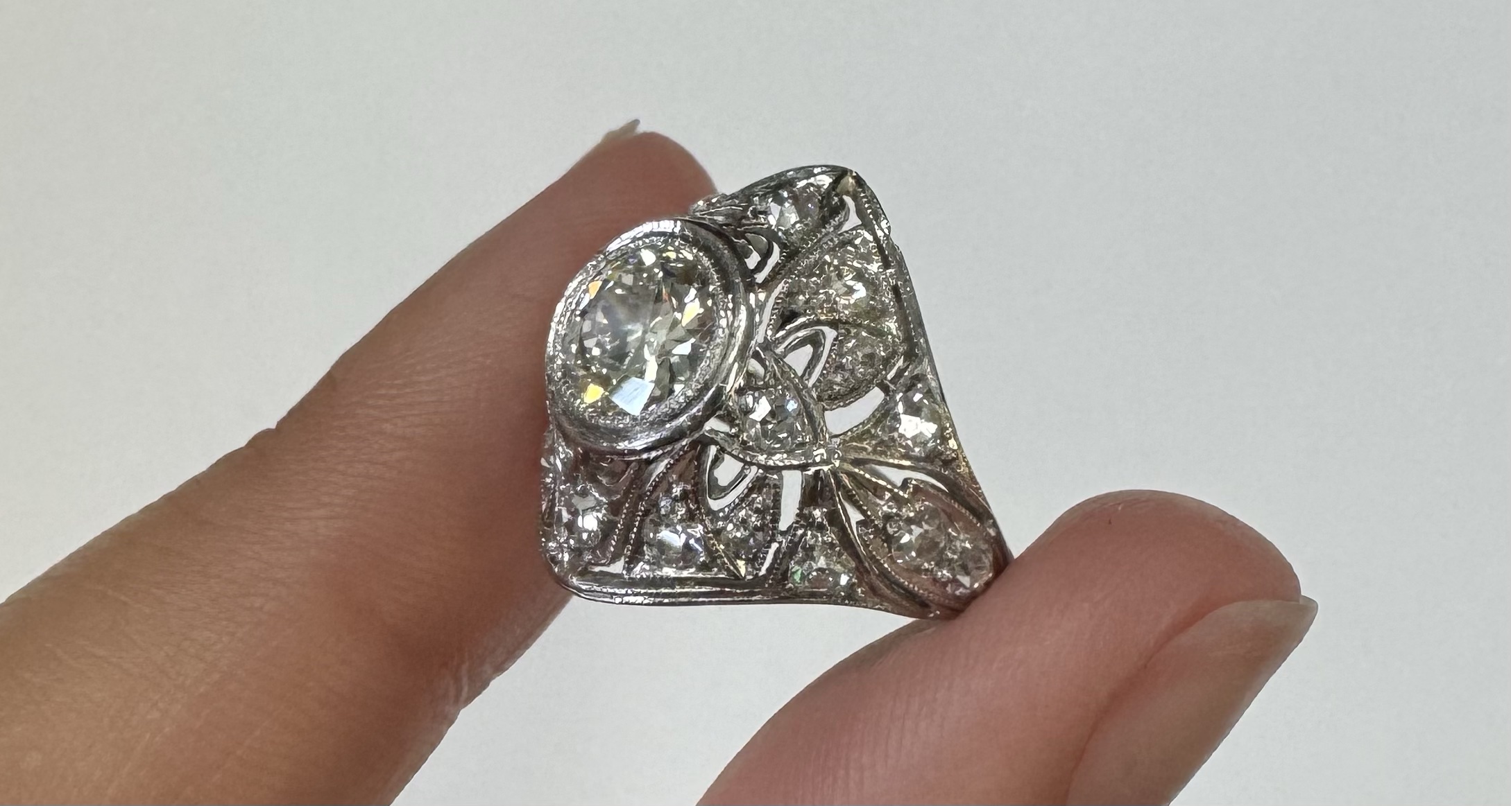 Antique Platinum .82 Carat Old European Cut Diamond Filigree Ring - Image 3