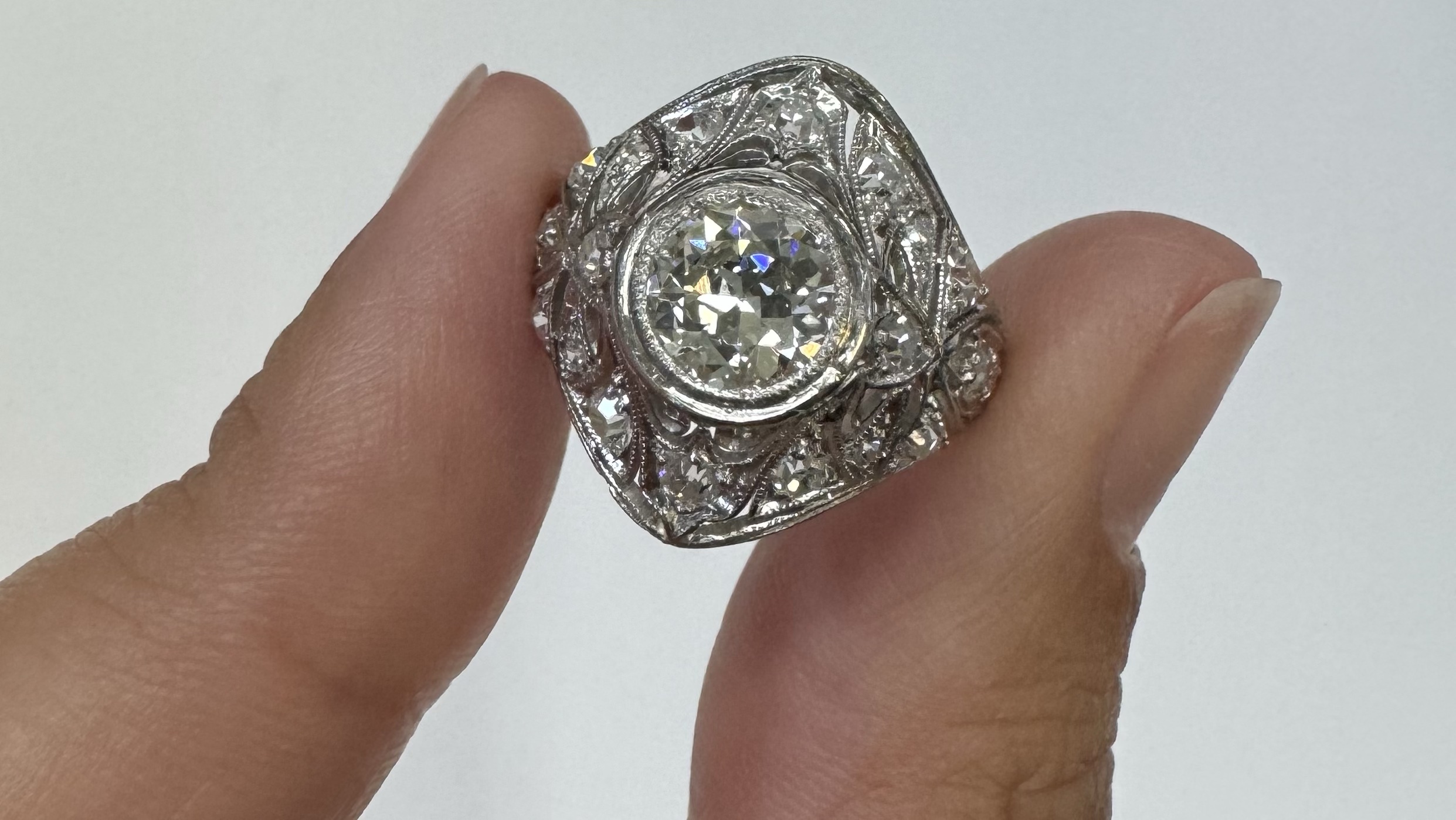 Antique Platinum .82 Carat Old European Cut Diamond Filigree Ring - Image 19