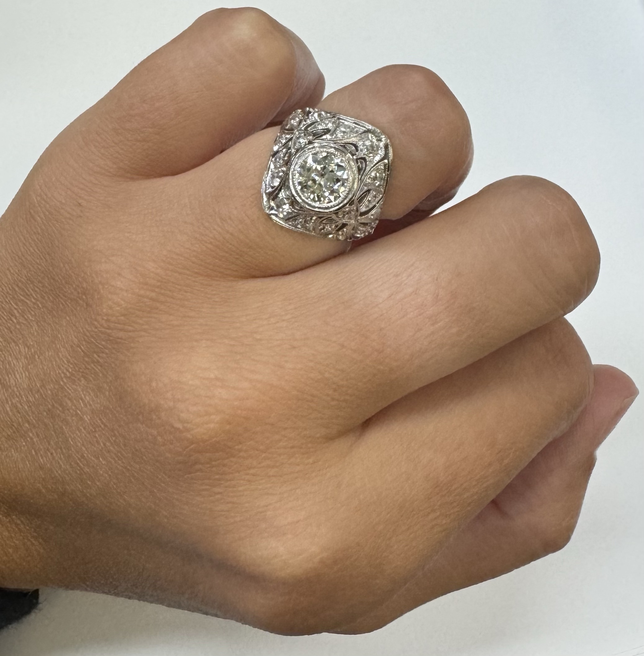 Antique Platinum .82 Carat Old European Cut Diamond Filigree Ring - Image 27