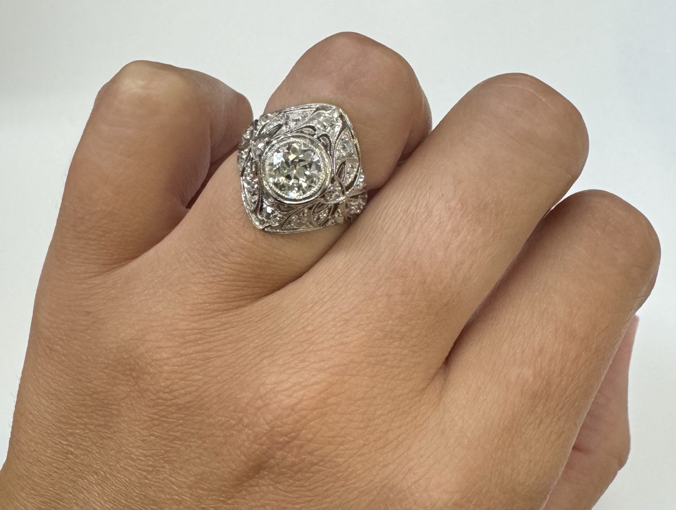 Antique Platinum .82 Carat Old European Cut Diamond Filigree Ring - Image 29