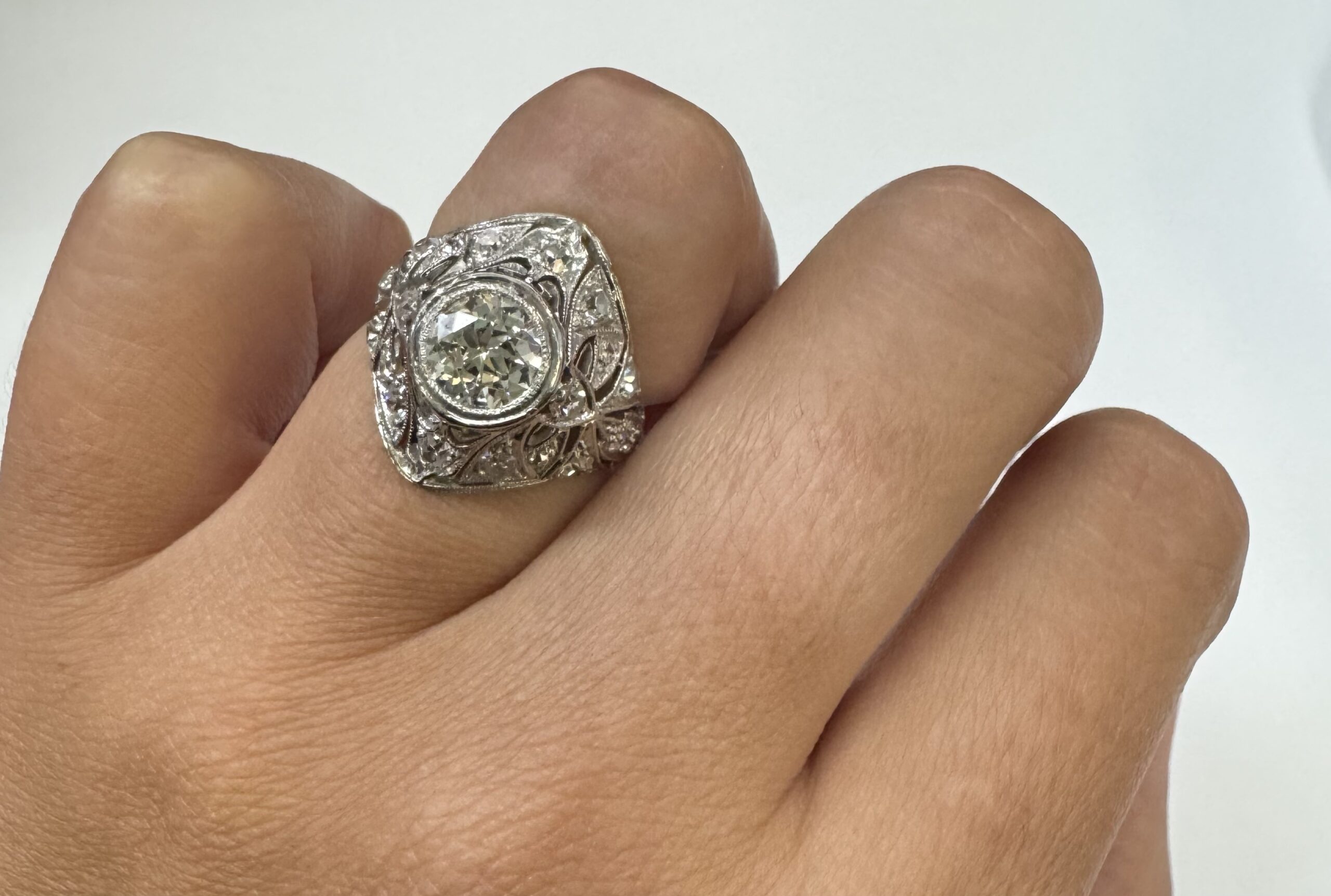 Antique Platinum .82 Carat Old European Cut Diamond Filigree Ring - Image 30