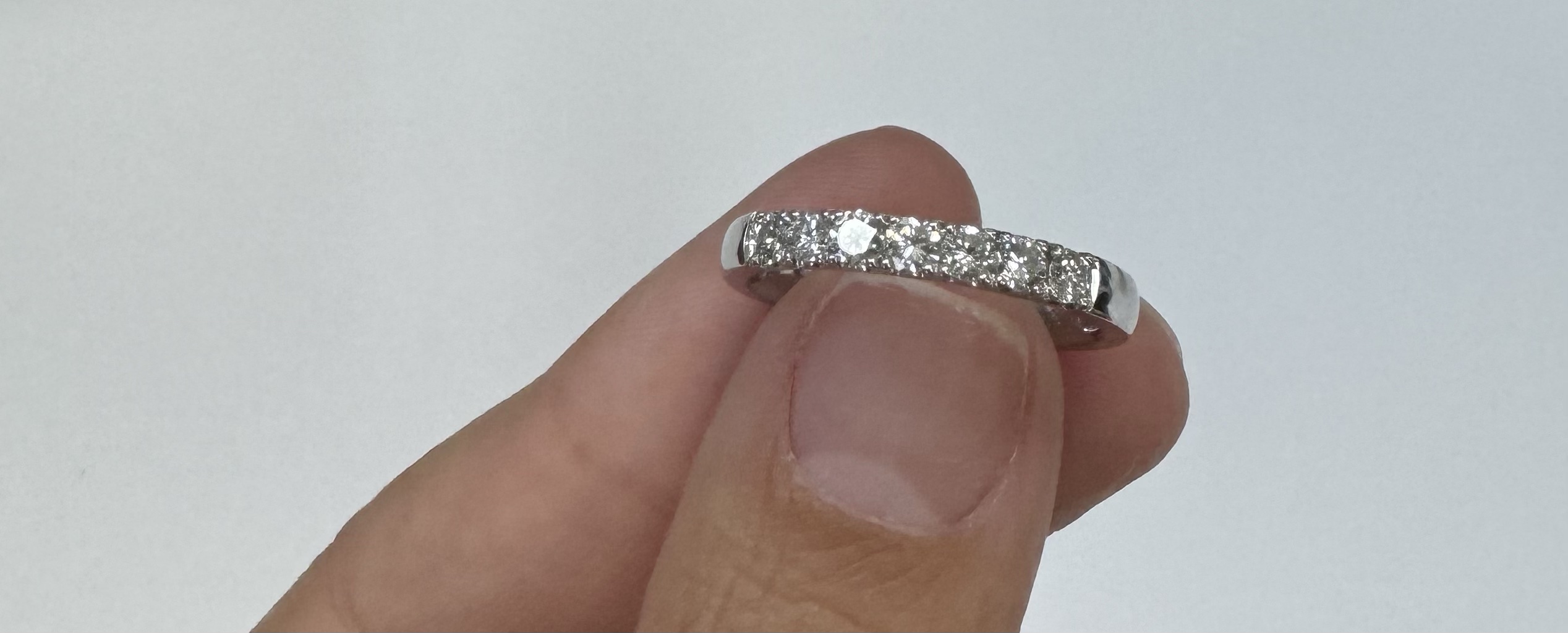 14k White Gold 7 Stone Genuine .42 Cttw Round Brilliant Cut Diamond Low-Profile Band - Image 6