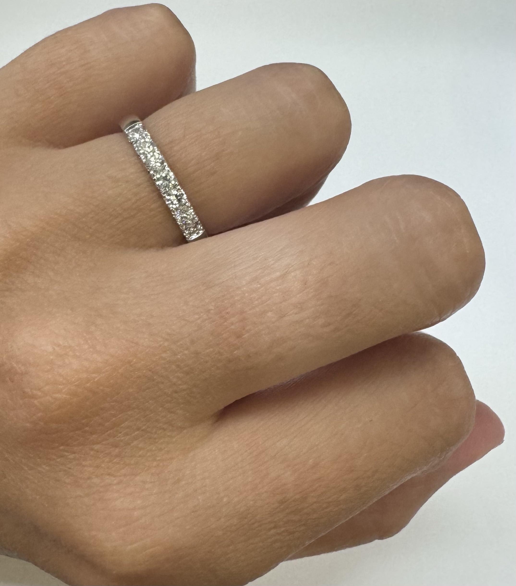 14k White Gold 7 Stone Genuine .42 Cttw Round Brilliant Cut Diamond Low-Profile Band - Image 10