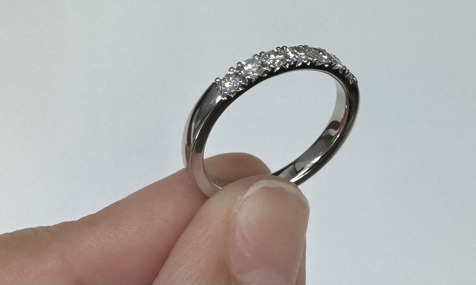 14k White Gold 7 Stone Genuine .42 Cttw Round Brilliant Cut Diamond Low-Profile Band - Image 18