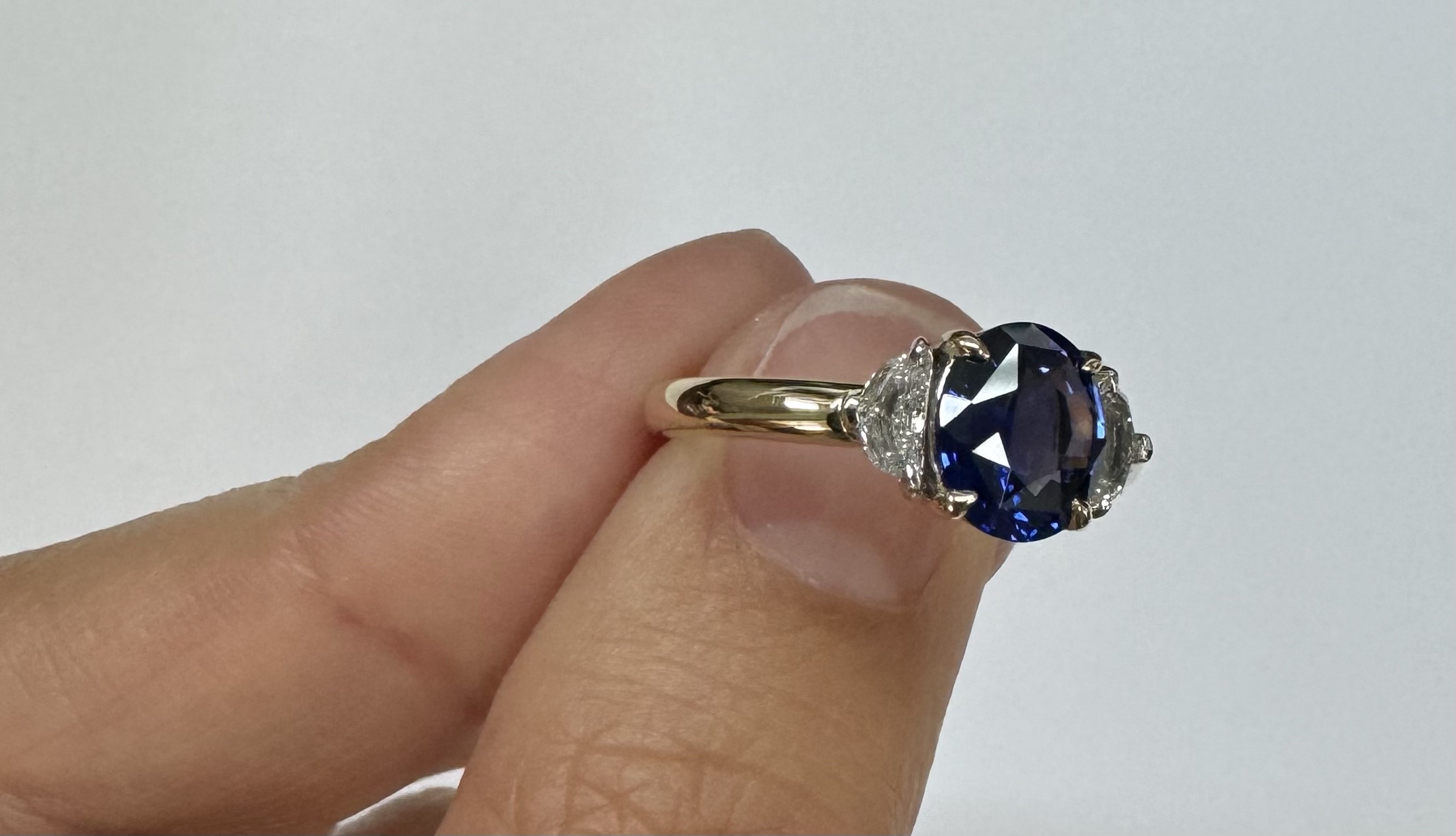 14k Yellow Gold Genuine 1.74 Carat GIA Certified Madagascar Sapphire & Diamond Ring - Image 35