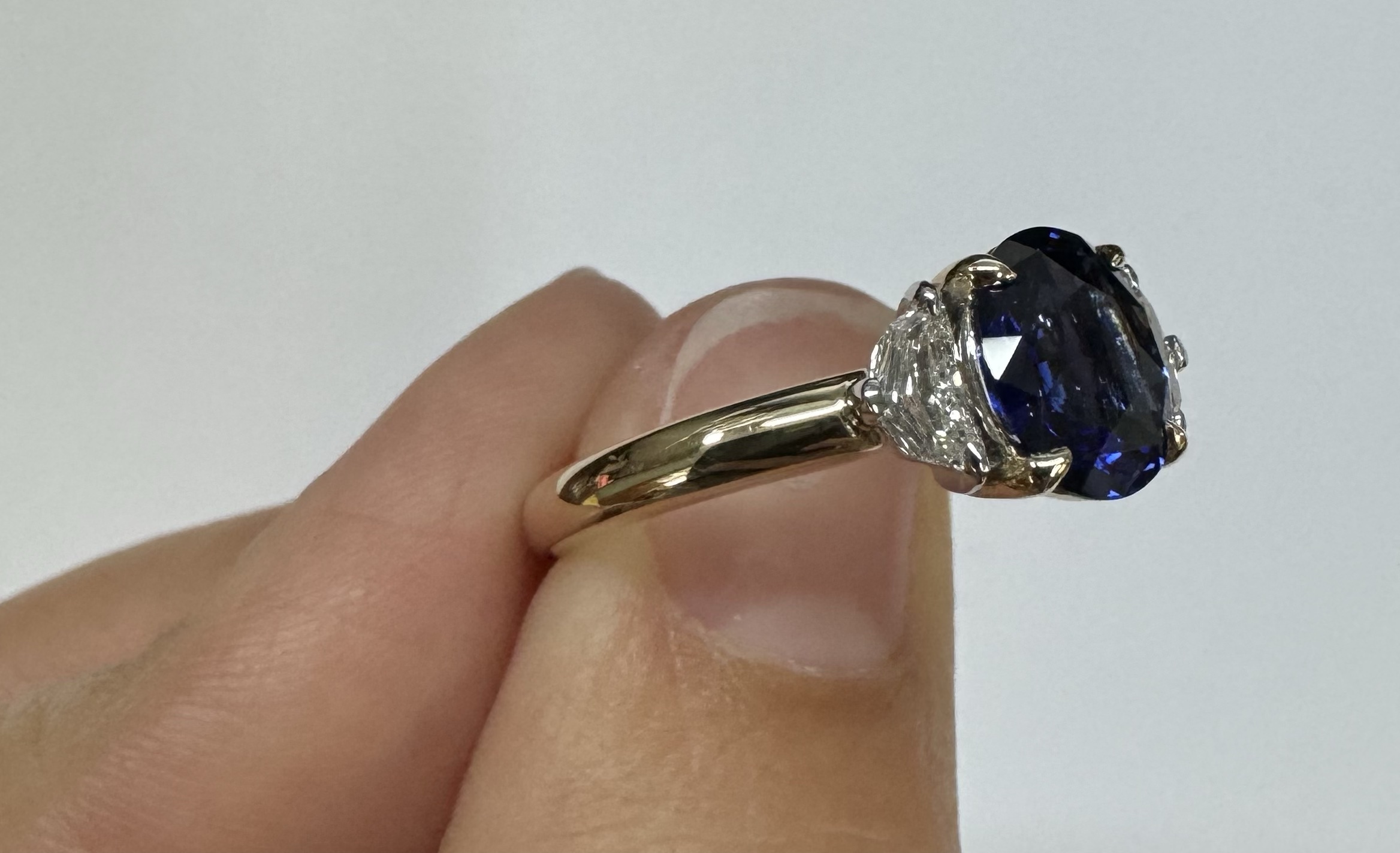 14k Yellow Gold Genuine 1.74 Carat GIA Certified Madagascar Sapphire & Diamond Ring - Image 34