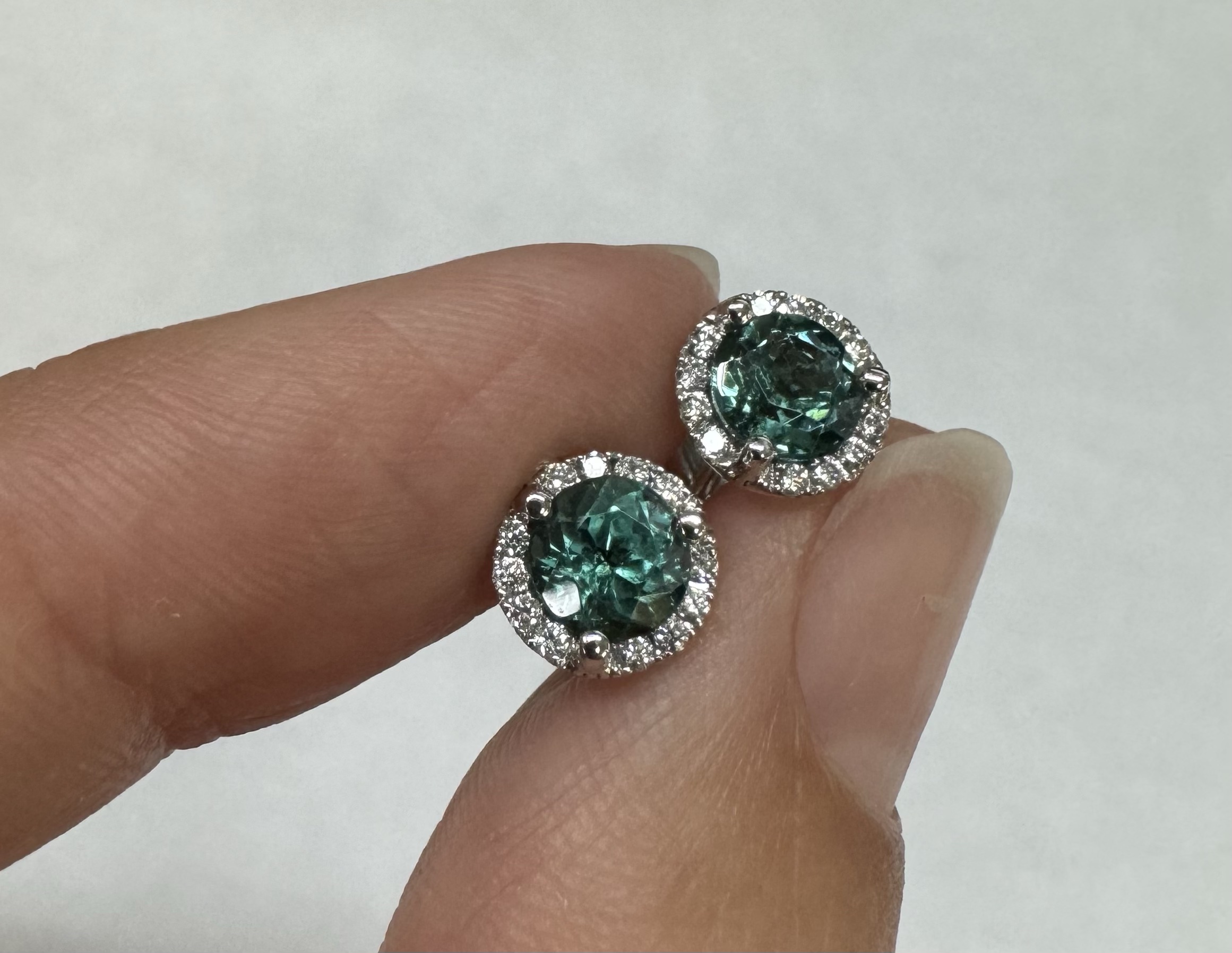 14k White Gold 1.17 Cttw Genuine Round Brilliant Cut Diamond Halo Stud Earrings