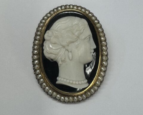 Antique 14k Yellow Gold Carved Stone, Onyx & Seed Pearl Cameo Brooch