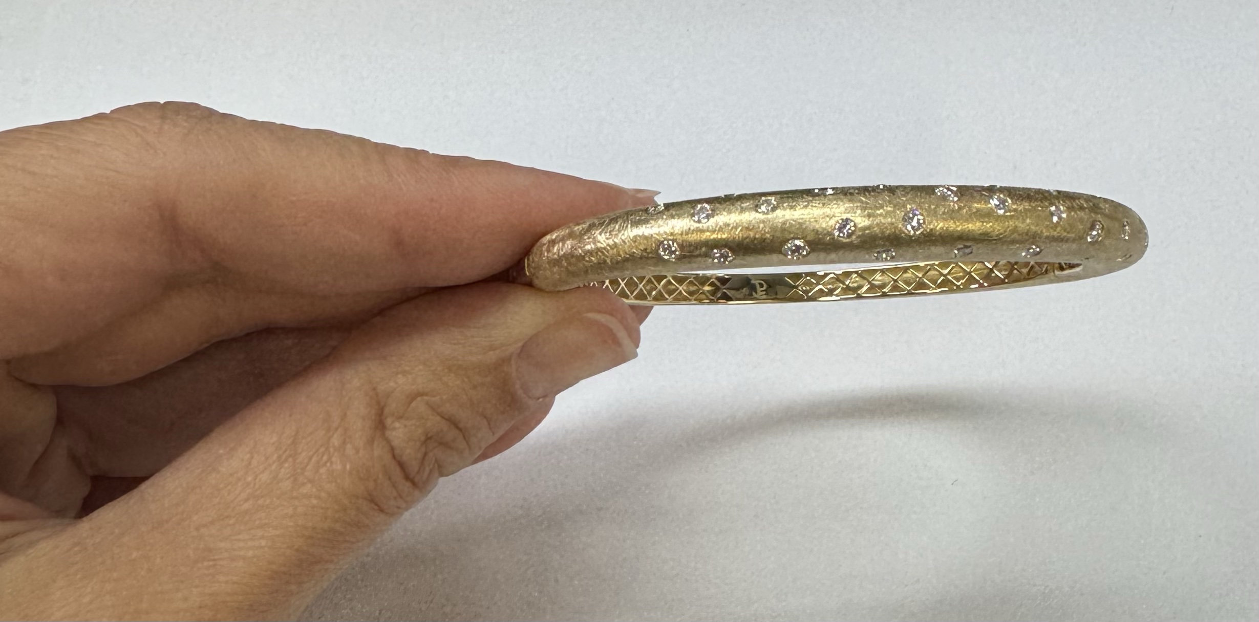 14k Yellow Gold Domed .75 Cttw Scattered Genuine Round Brilliant Cut Diamond Bangle Bracelet - Image 28