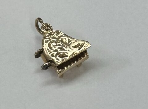 Vintage 14k Yellow Gold Baby Grand Piano Charm