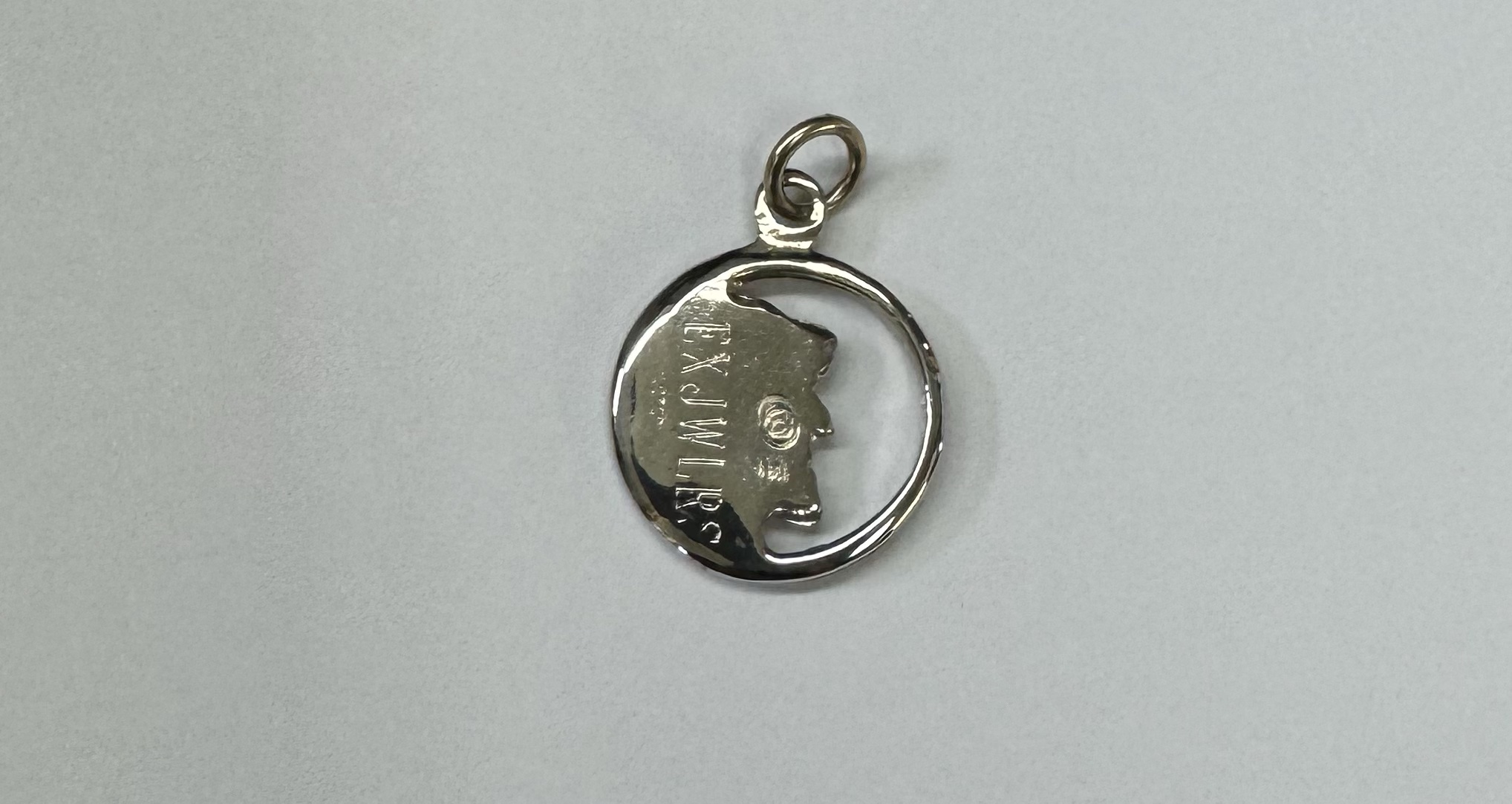 14k White Gold Old Man in the Mountain Charm - Image 15