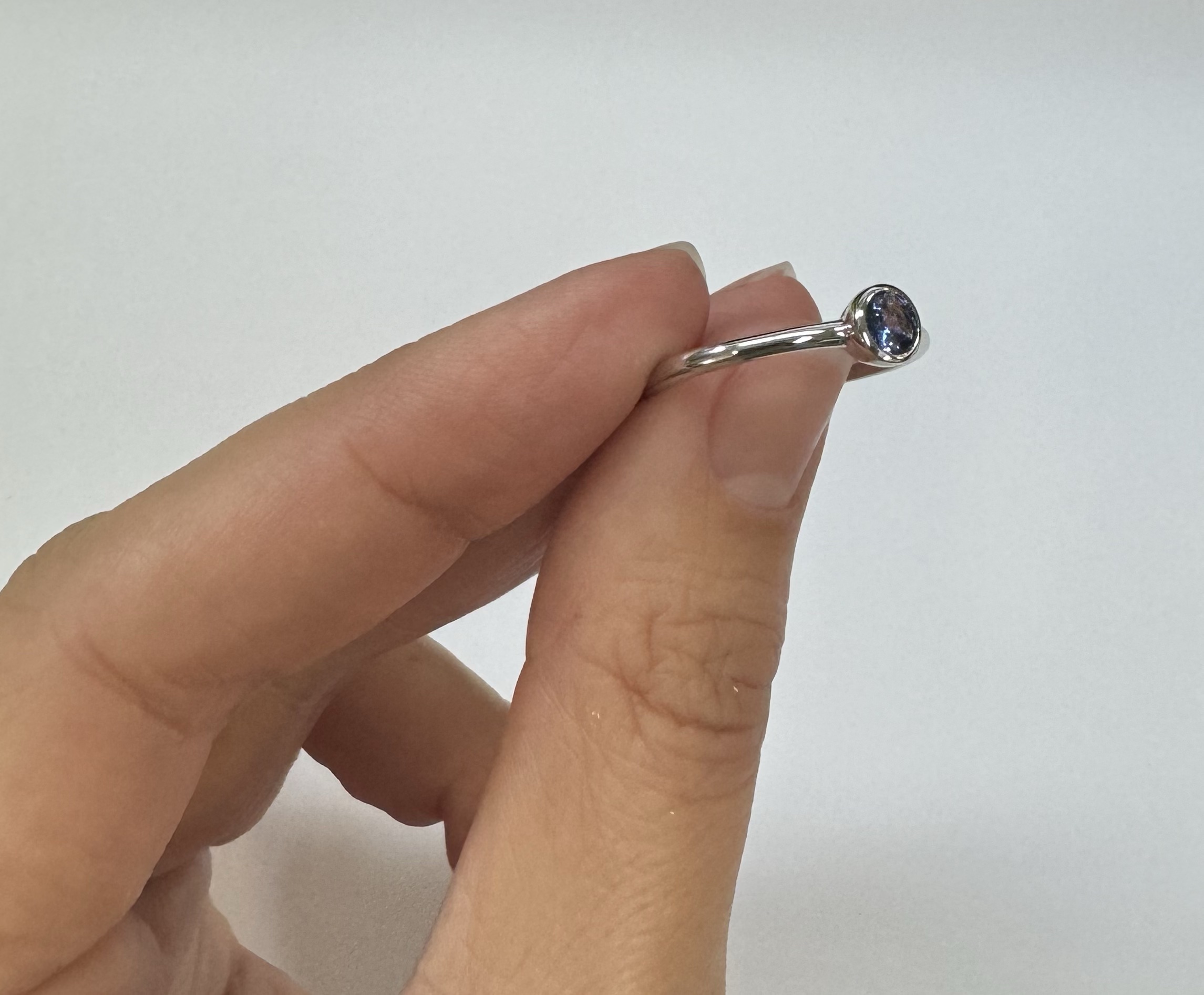 14k White Gold Genuine .41 Cttw Ceylon Sapphire Bezel Ring - Image 7