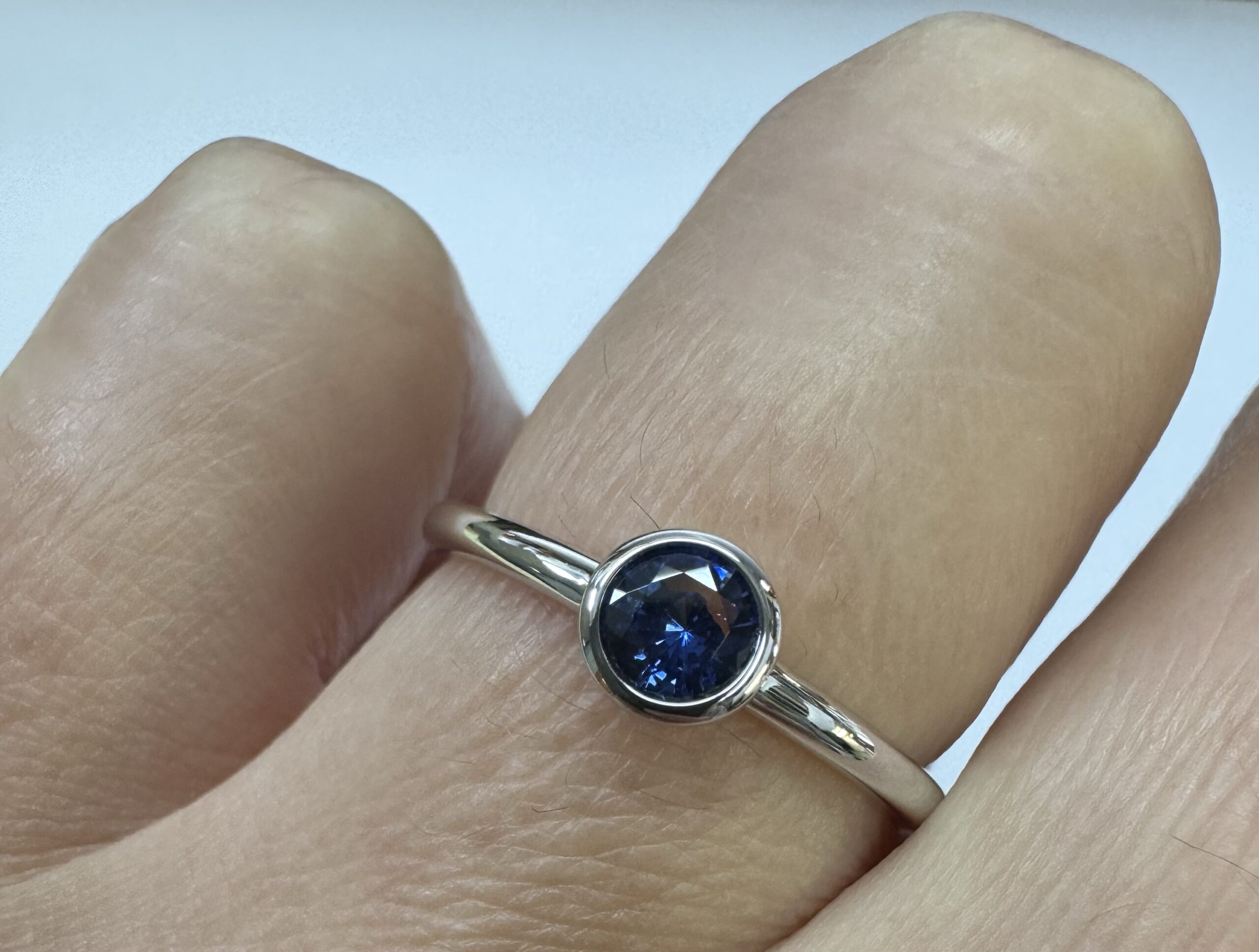 14k White Gold Genuine .41 Cttw Ceylon Sapphire Bezel Ring - Image 16