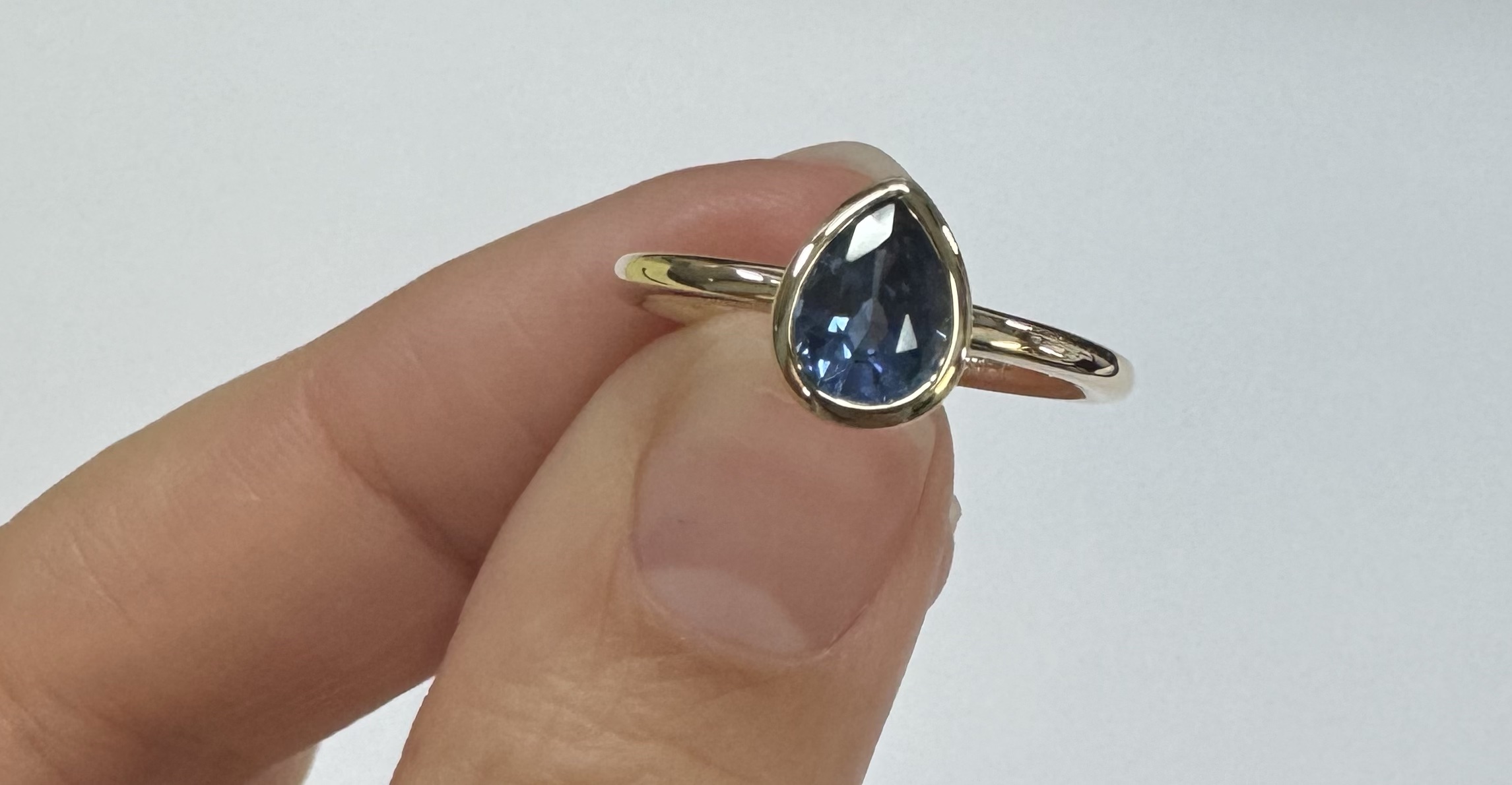 14k Yellow Gold .73 Cttw Pear Shaped Ceylon Sapphire Bezel Set Ring - Image 38