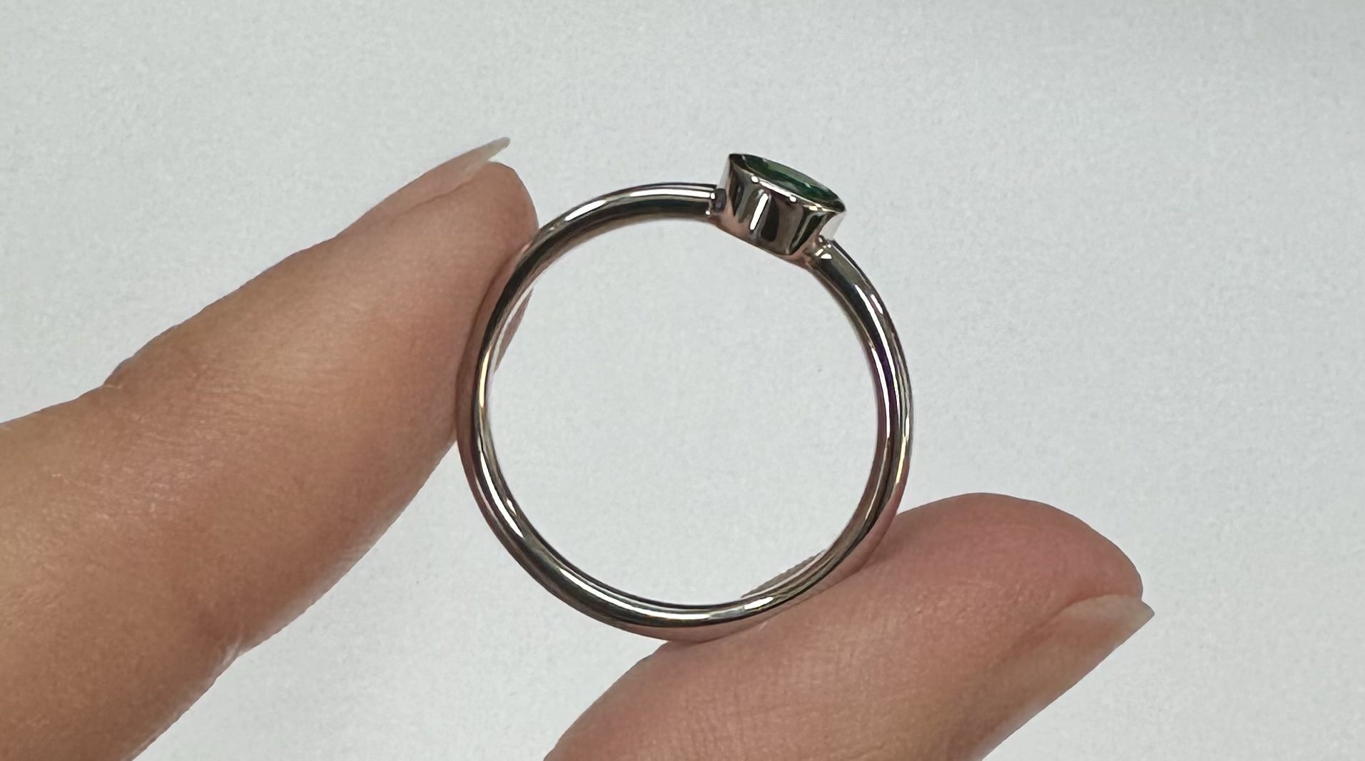 14k White Gold Genuine .28 Cttw Emerald Bezel Ring - Image 15