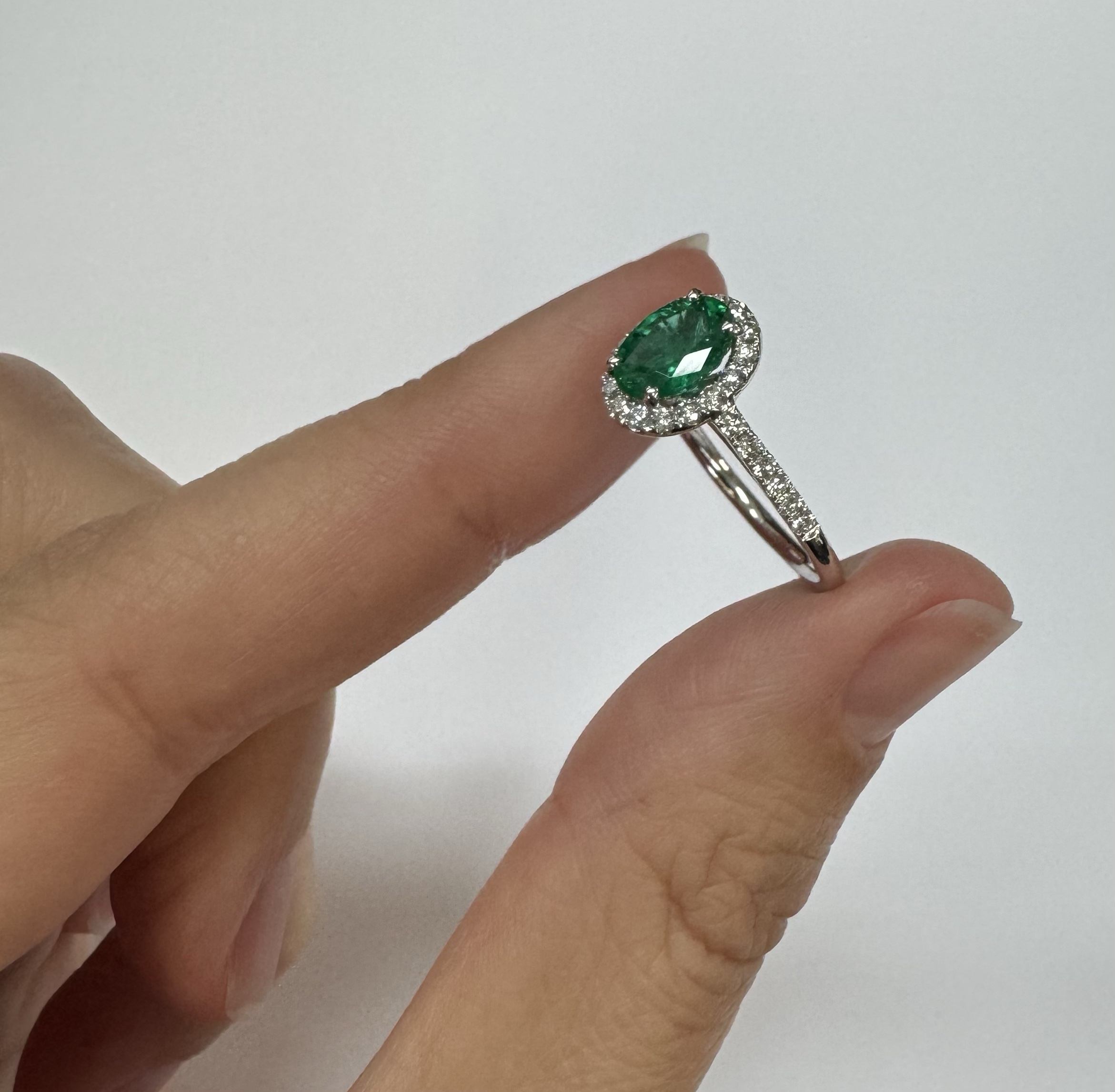 14k White Gold Genuine .91 Cttw Emerald & Diamond Halo Ring - Image 4