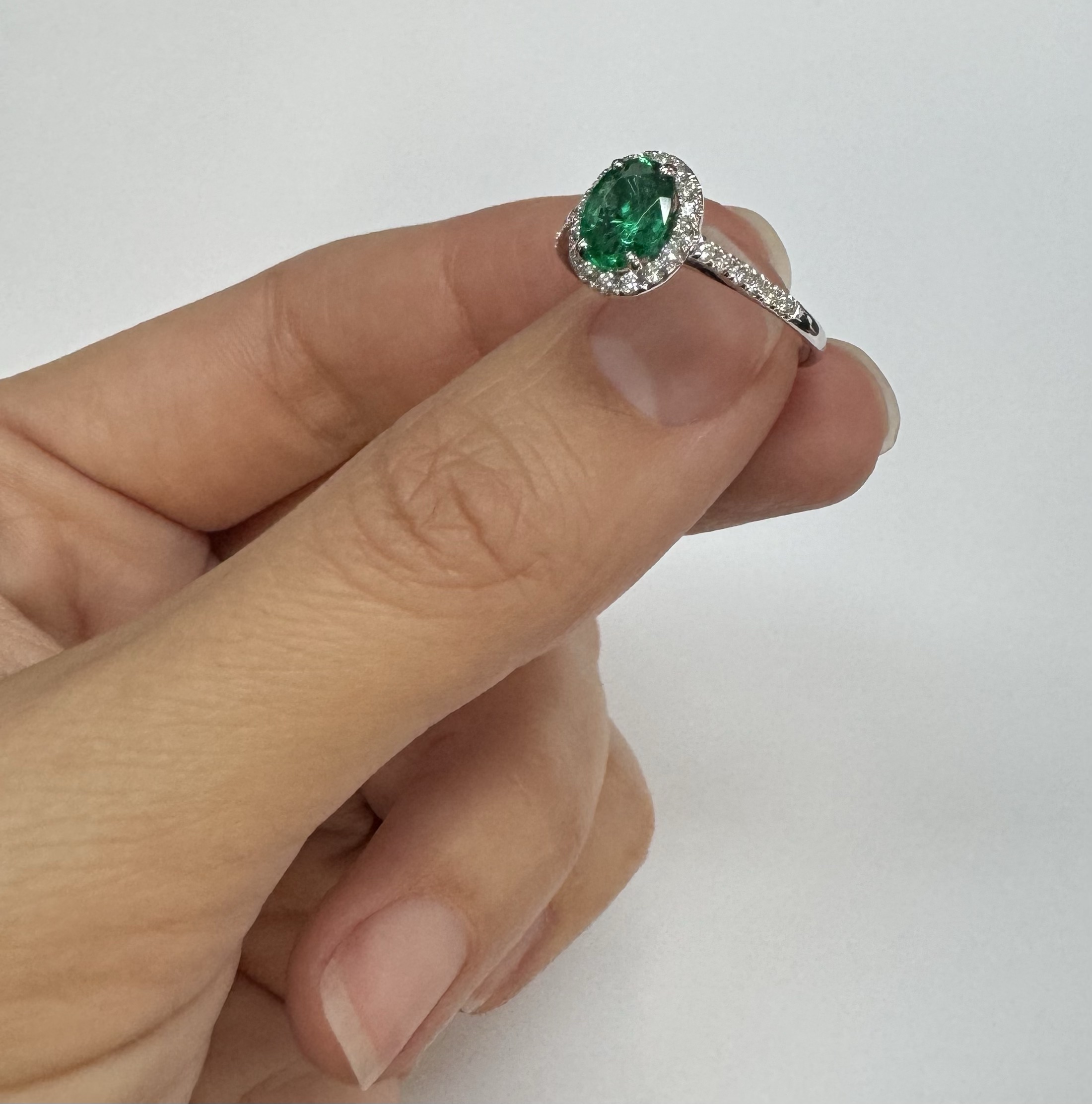 14k White Gold Genuine .91 Cttw Emerald & Diamond Halo Ring - Image 16