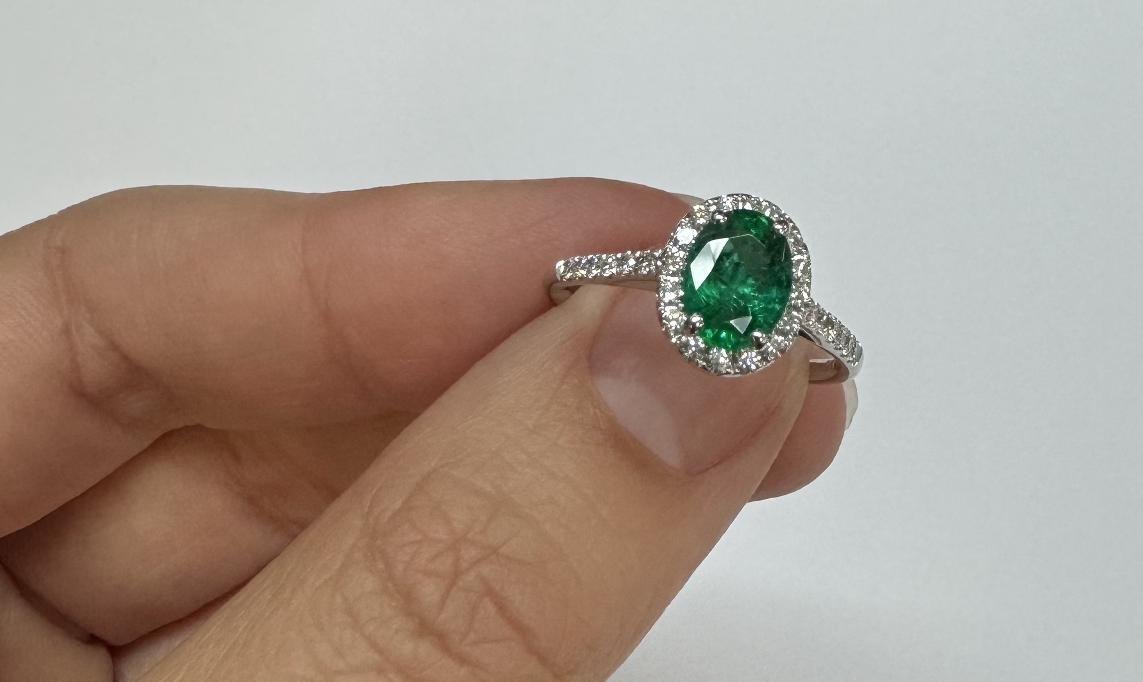 14k White Gold Genuine .91 Cttw Emerald & Diamond Halo Ring - Image 18